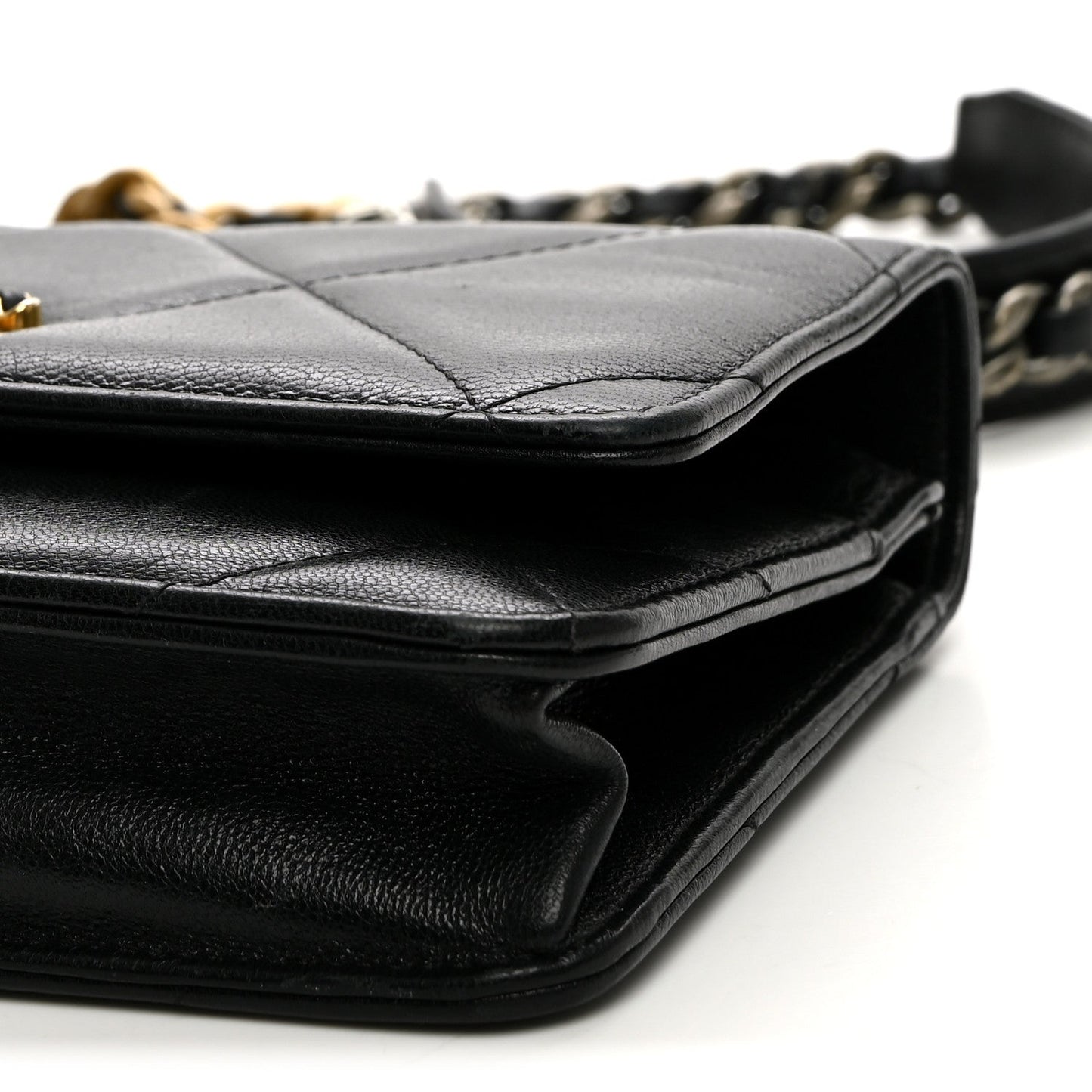 Goatskin Quilted Chanel 19 Wallet On Chain WOC Black