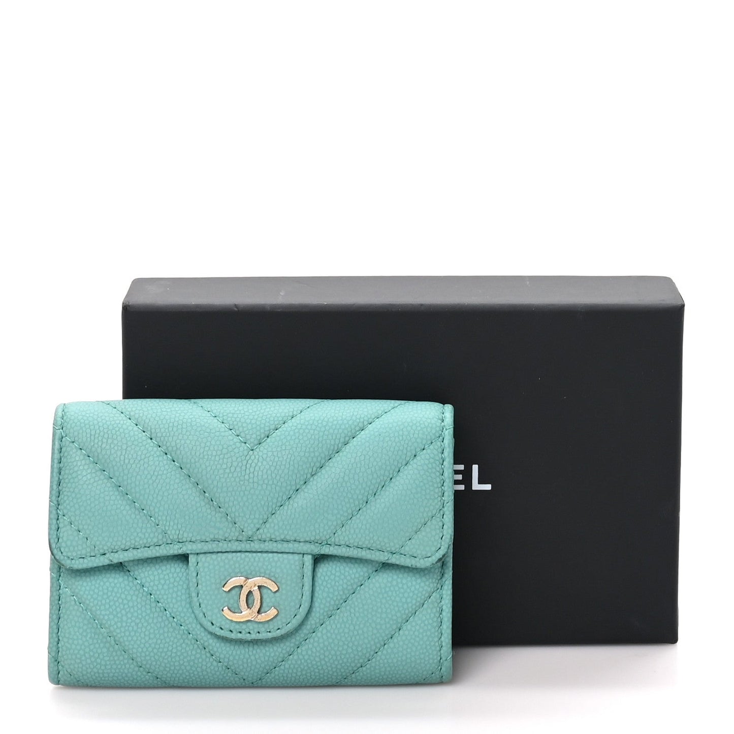Caviar Flat Chevron Quilted Flap Card Holder Green