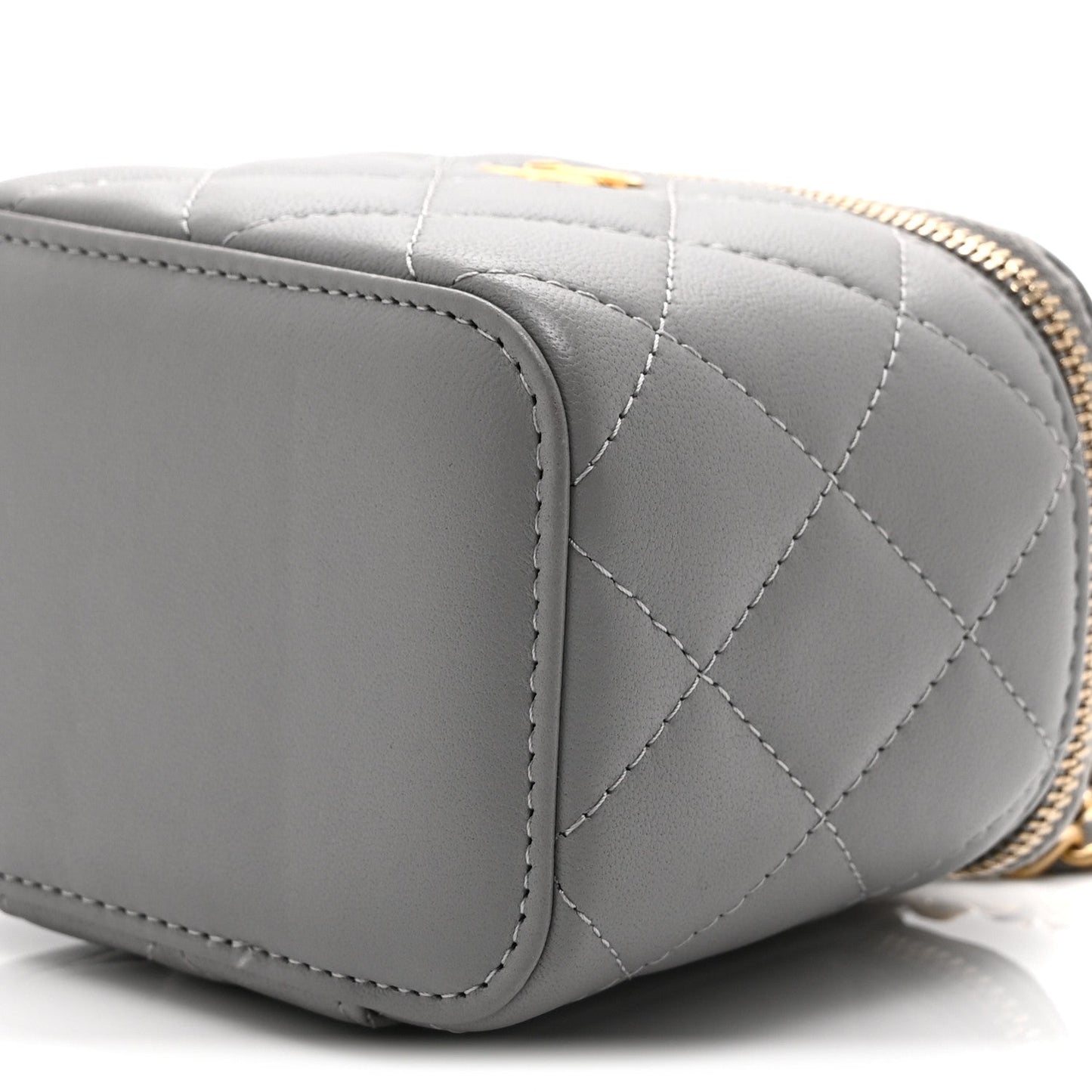 Lambskin Quilted Pearl Crush Mini Vanity Case With Chain Light Purple