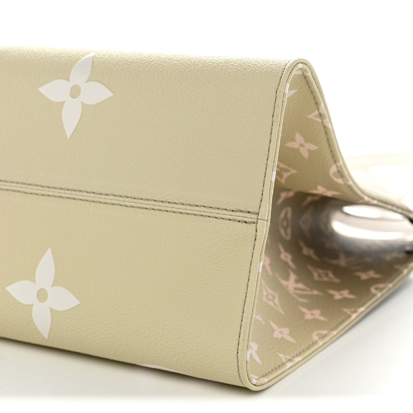 Monogram Giant Spring In The City OntheGo MM Sunset Kaki