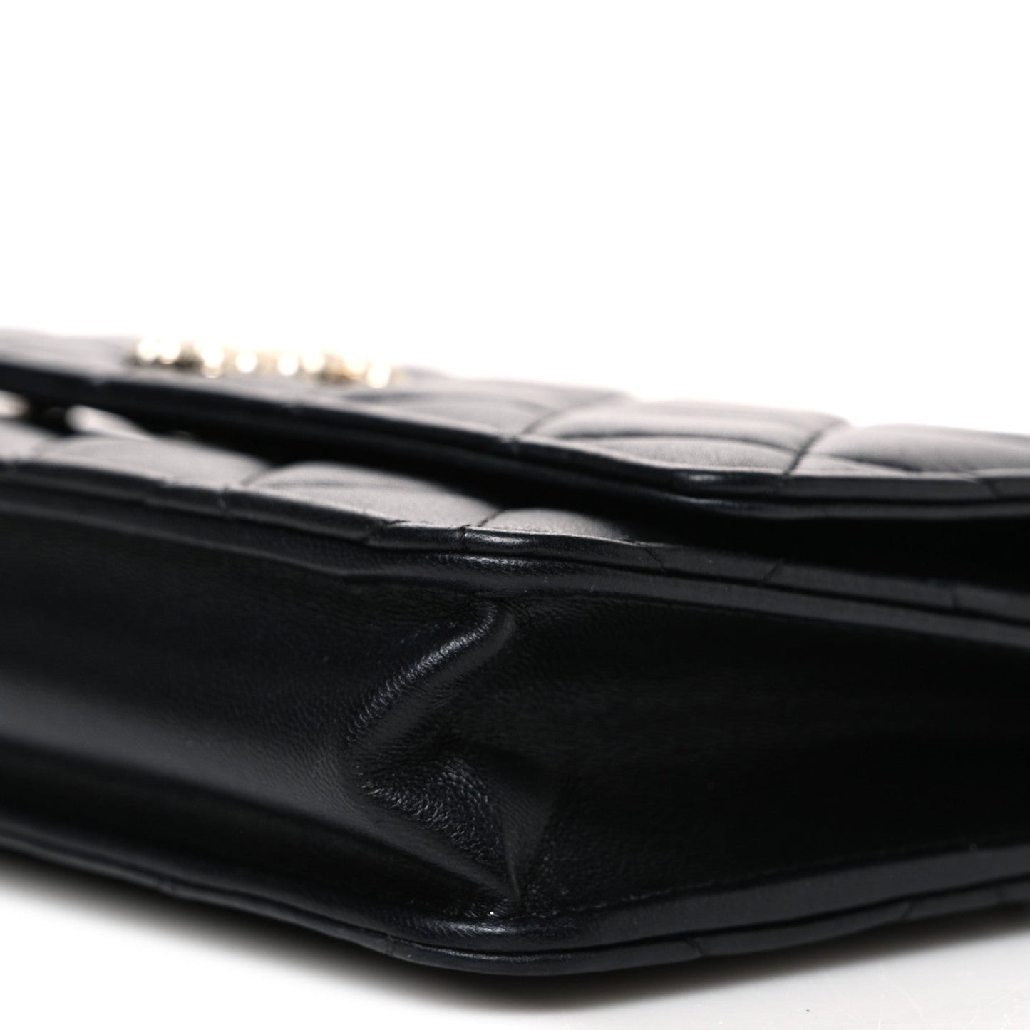 Lambskin Quilted Pearl CC Wallet on Chain WOC Black