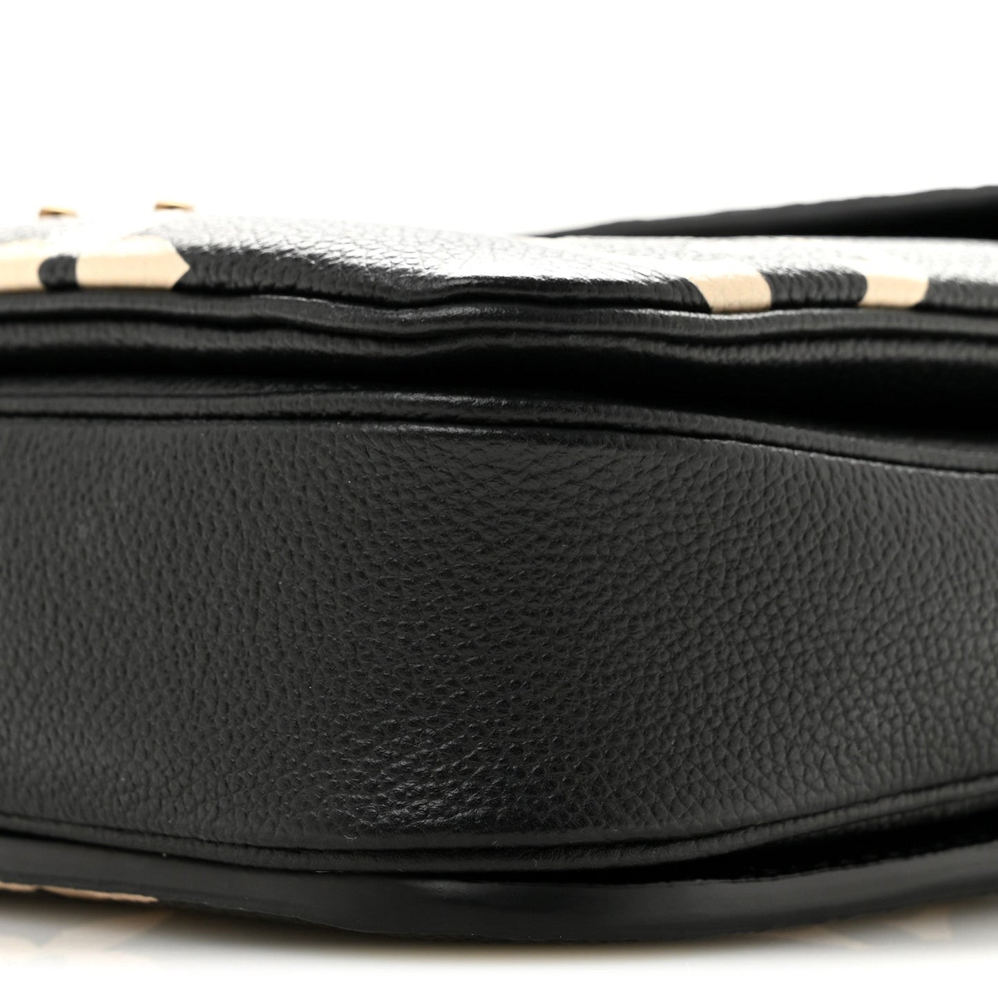 Empreinte Monogram Giant Pochette Metis Black Beige