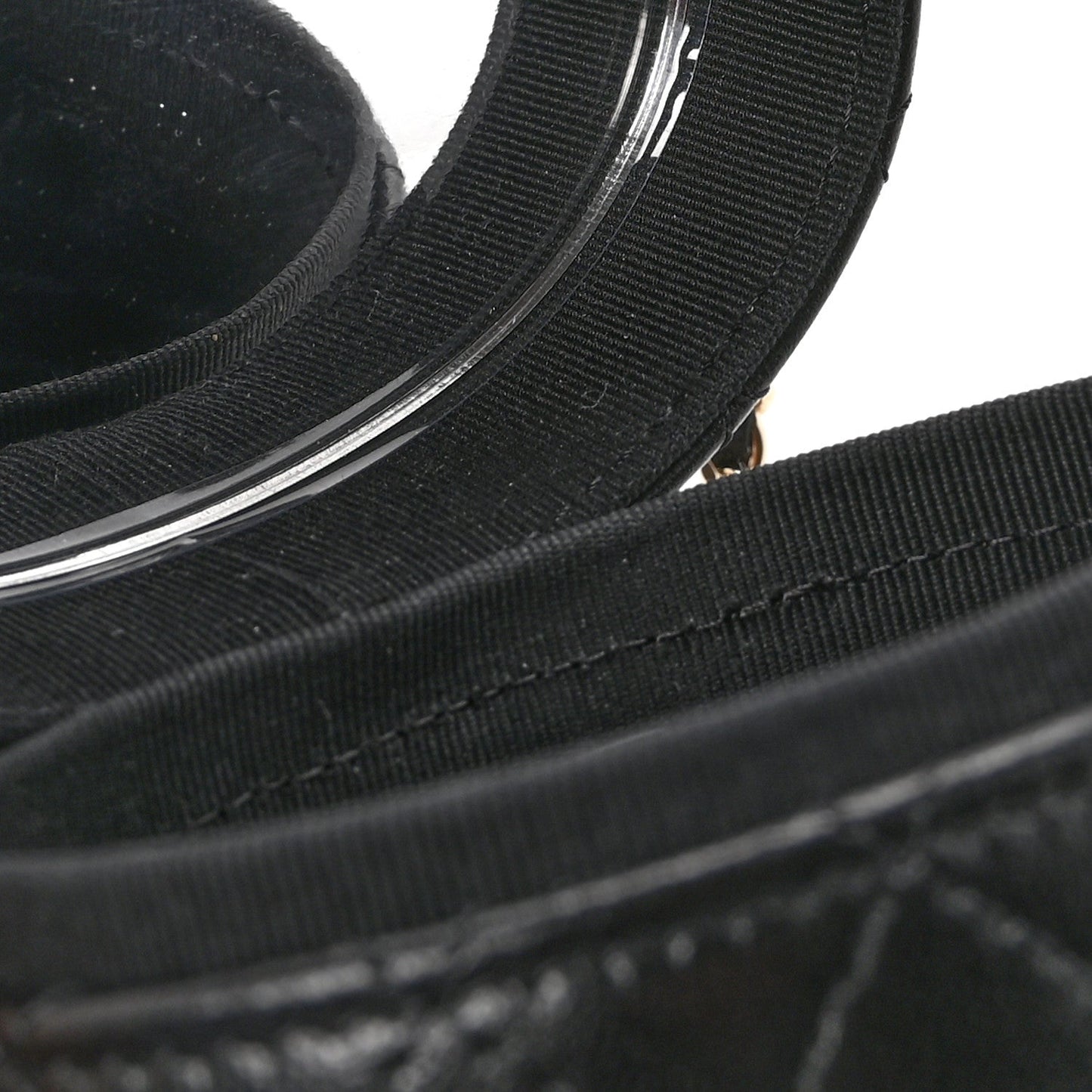 Lambskin Quilted Mini Round Vanity Case With Chain Black
