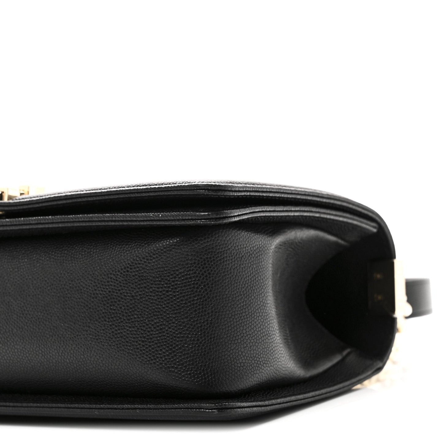 Caviar Quilted Medium Boy Flap Black