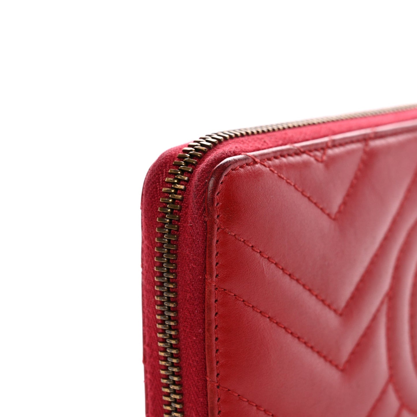 Calfskin Matelasse GG Marmont Zip Around Wallet Hibiscus Red