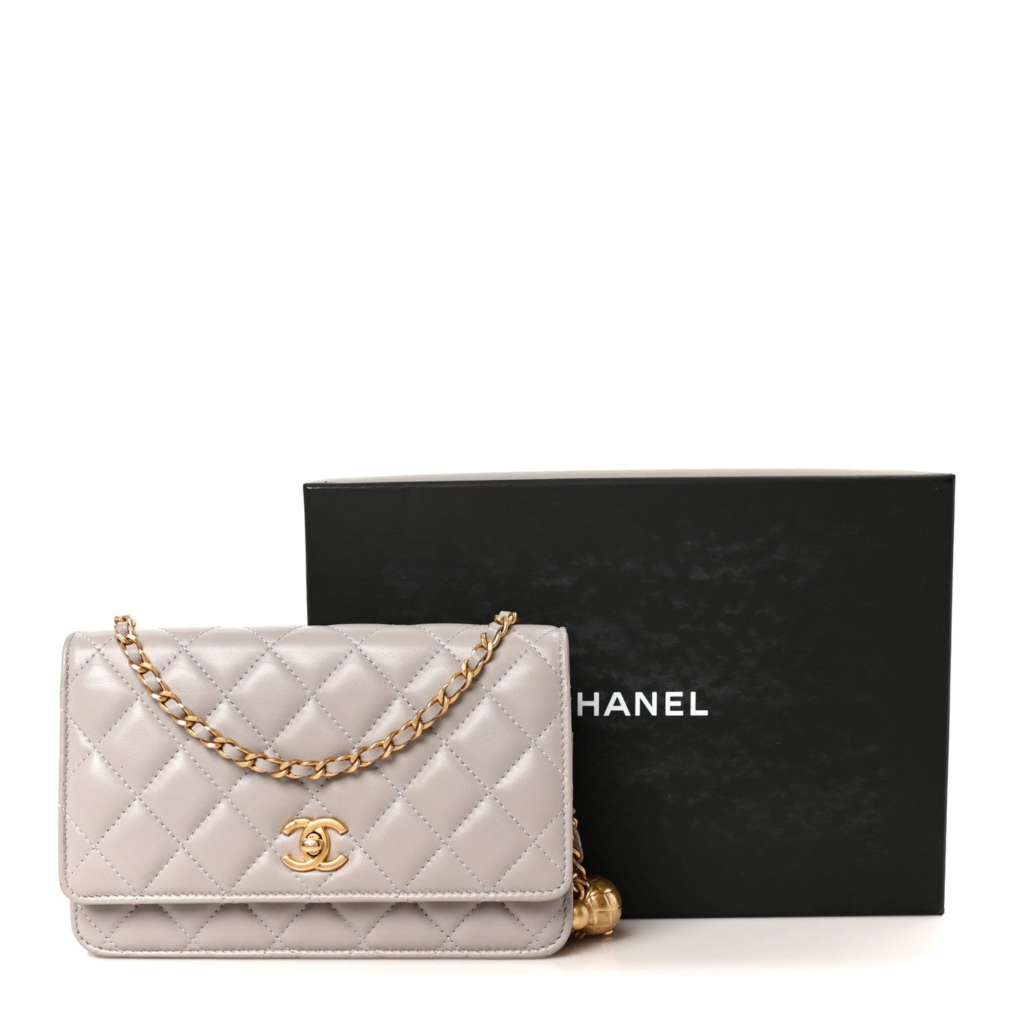 Lambskin Quilted CC Pearl Crush Wallet on Chain WOC Grey