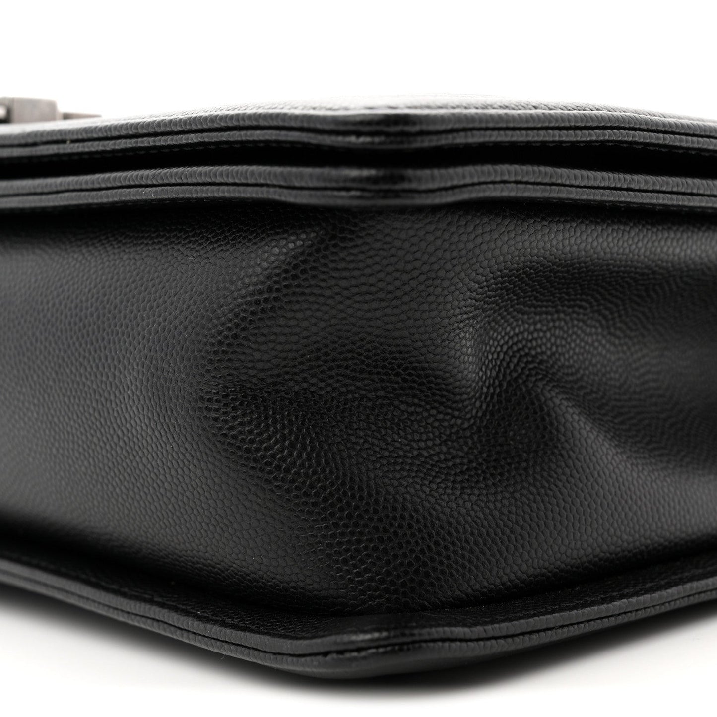 Caviar Quilted New Medium Boy Flap Black