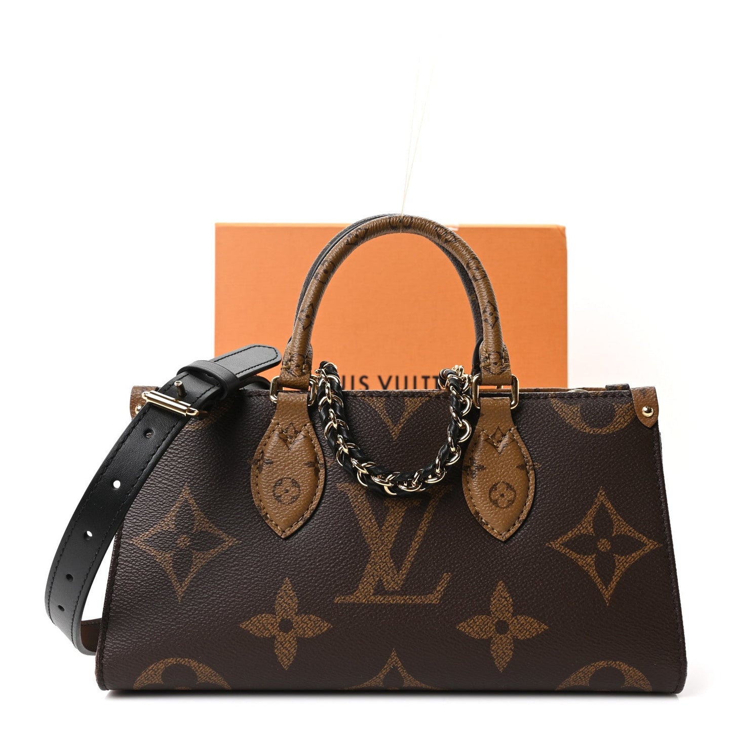Reverse Monogram Giant OnTheGo East West Chain