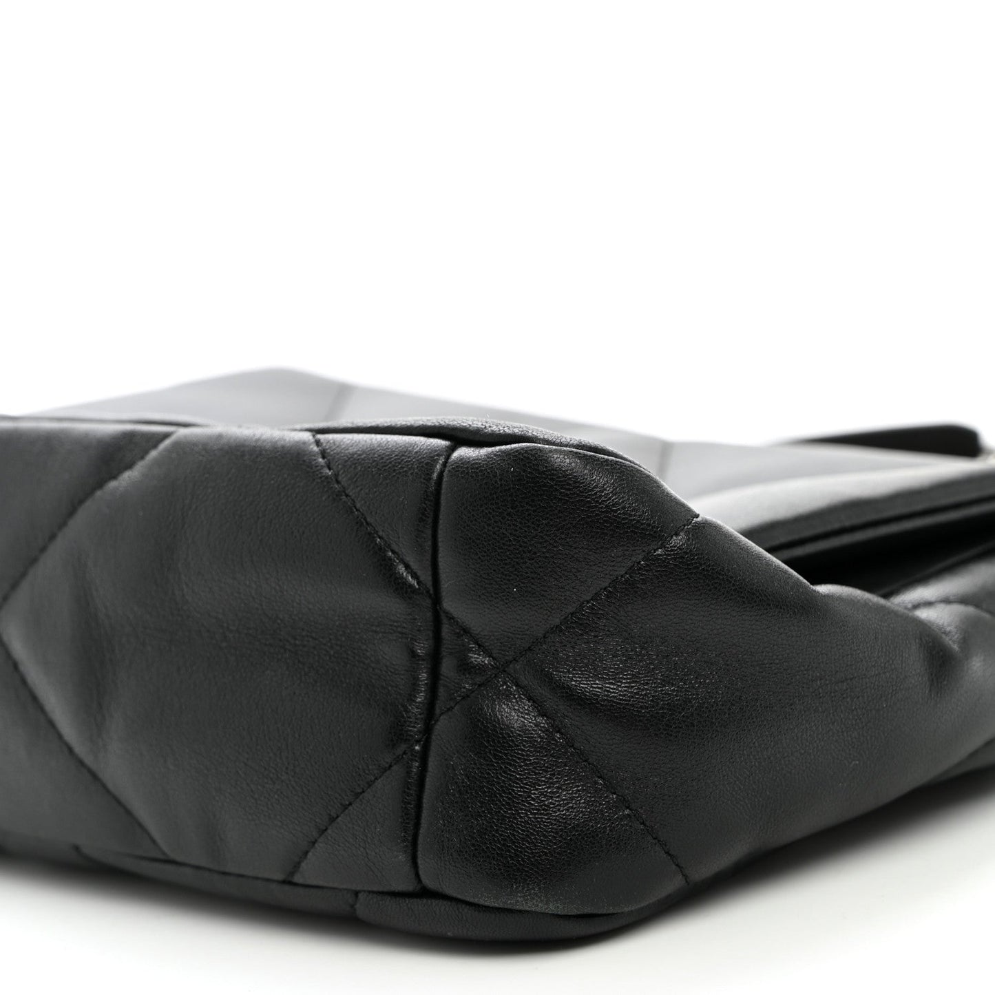 Lambskin Quilted Medium Chanel 19 Flap Black