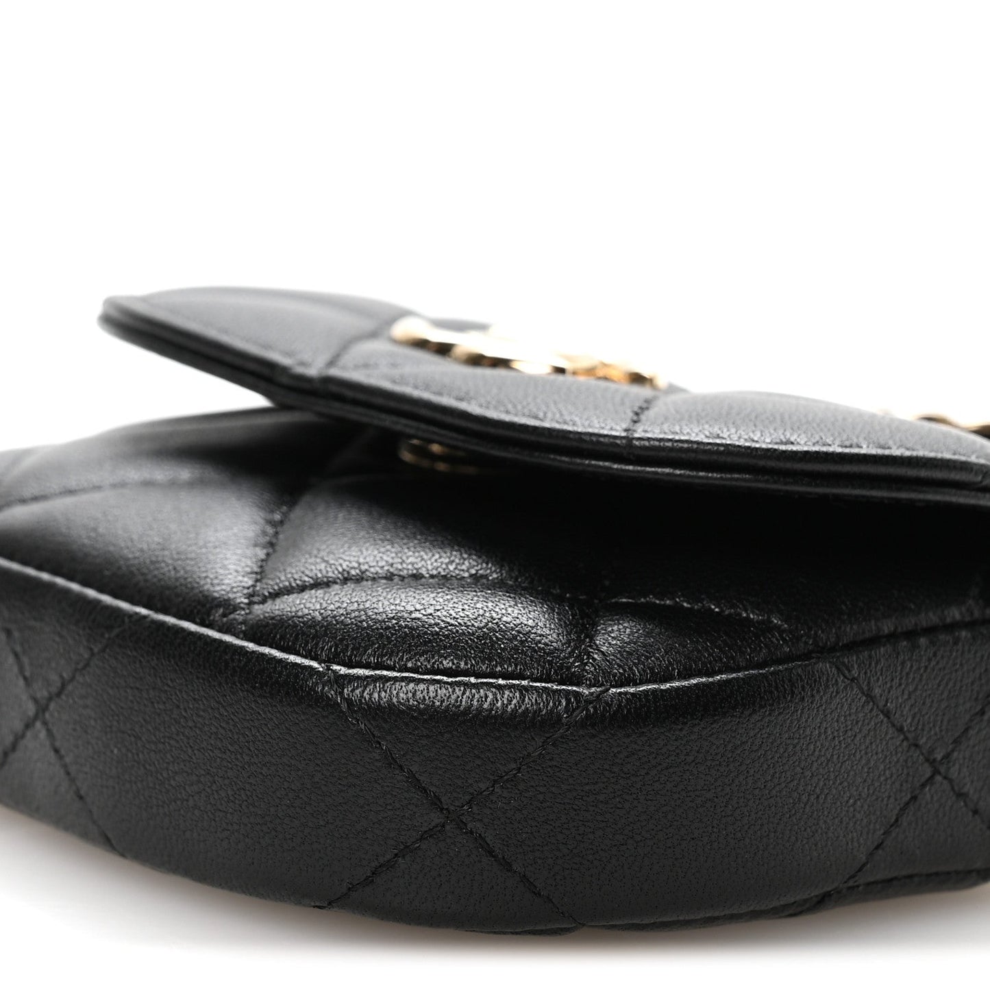 Lambskin Quilted Pearl Top Handle Clutch With Chain Black
