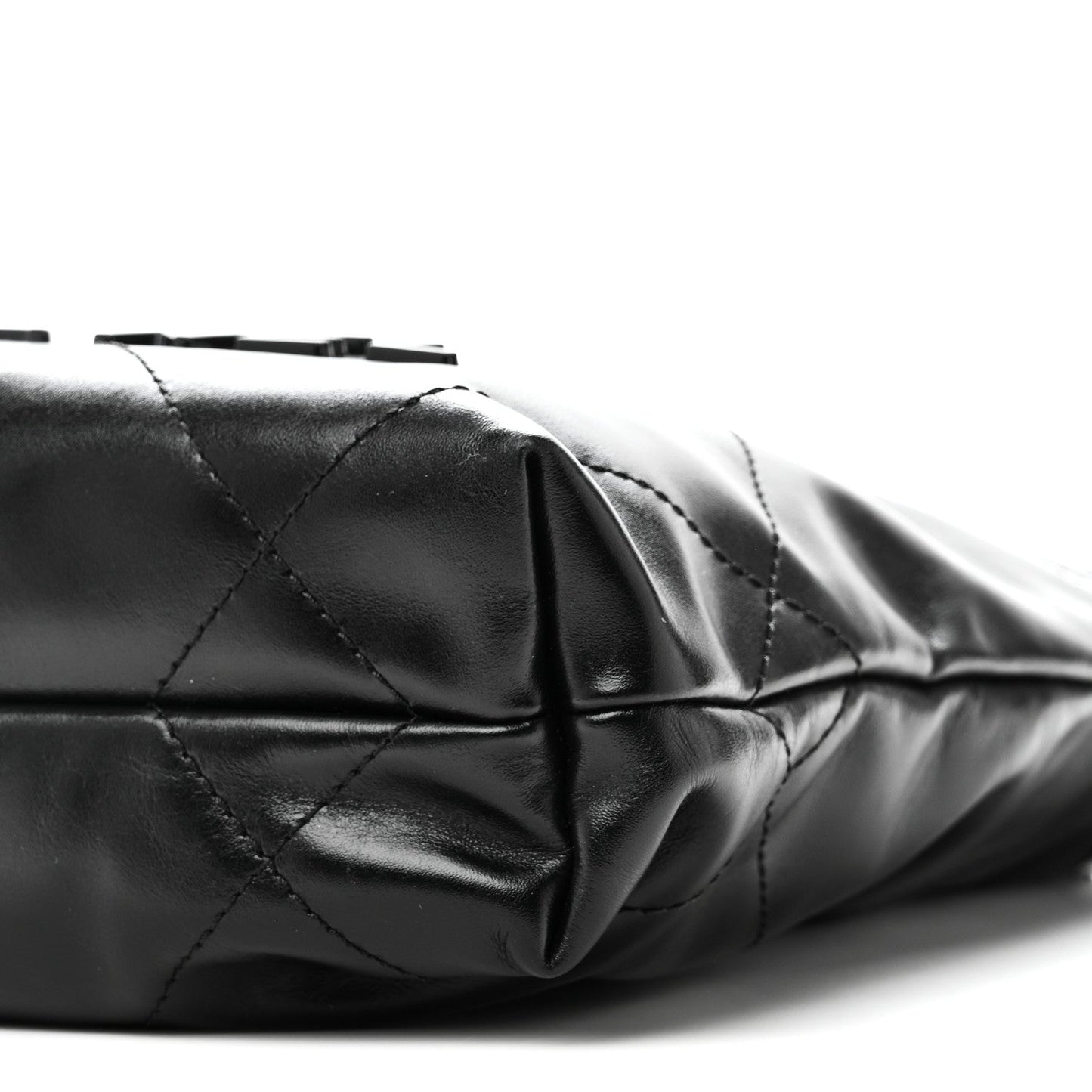 Shiny Calfskin Quilted Mini Chanel 22 So Black