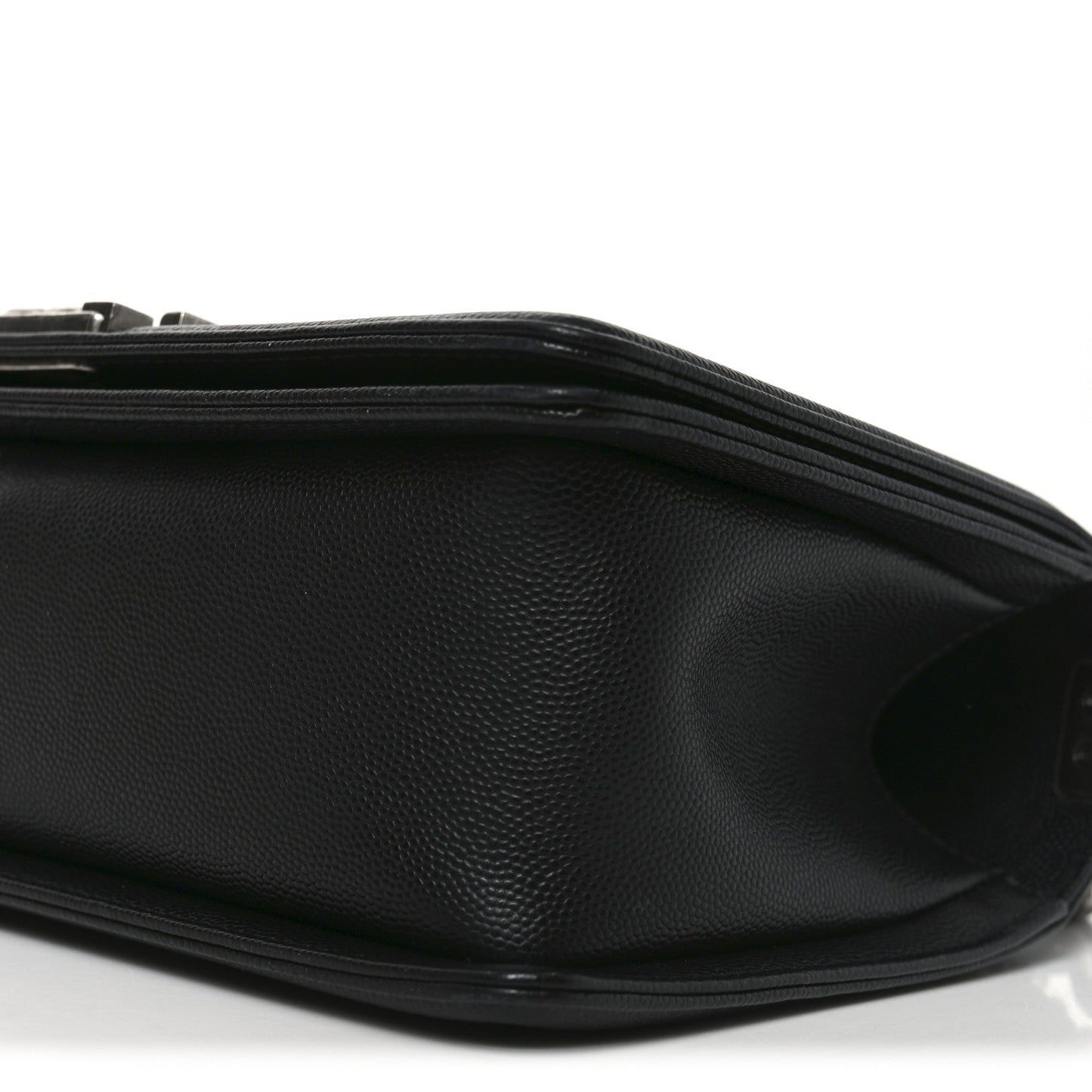 Caviar Quilted Medium Boy Flap Black