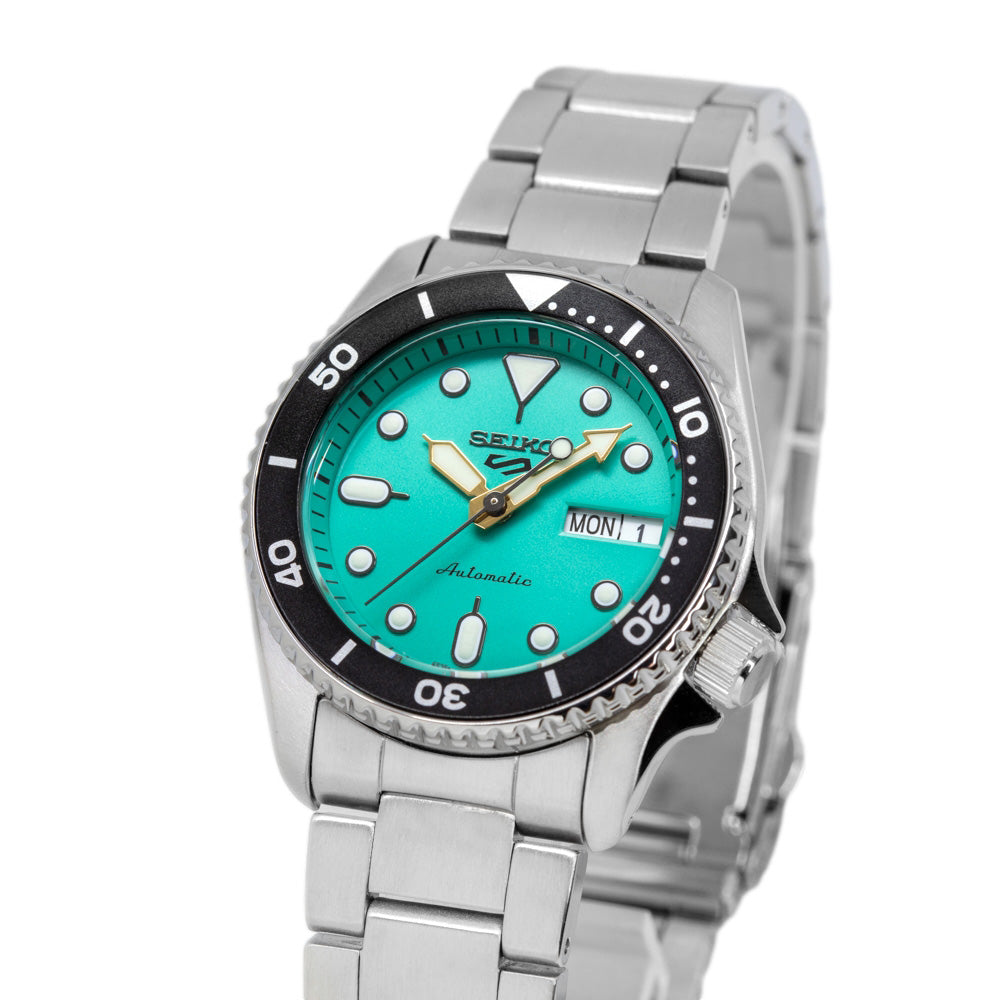 Seiko Men's SRPK33K1 5 Sports SKX Auto