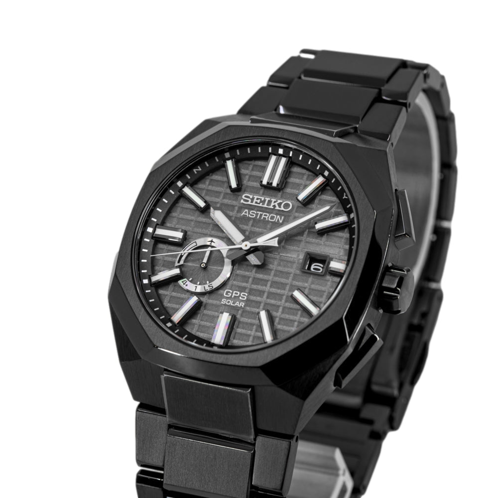 Seiko Men's SSJ015J1 Astron Quartz Gps Solar