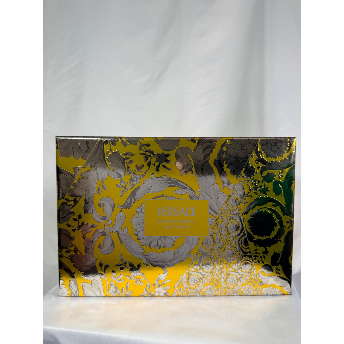 Versace Eros Energy Eau de Parfum Gift Set – 100ml + 10ml + Black Trousse