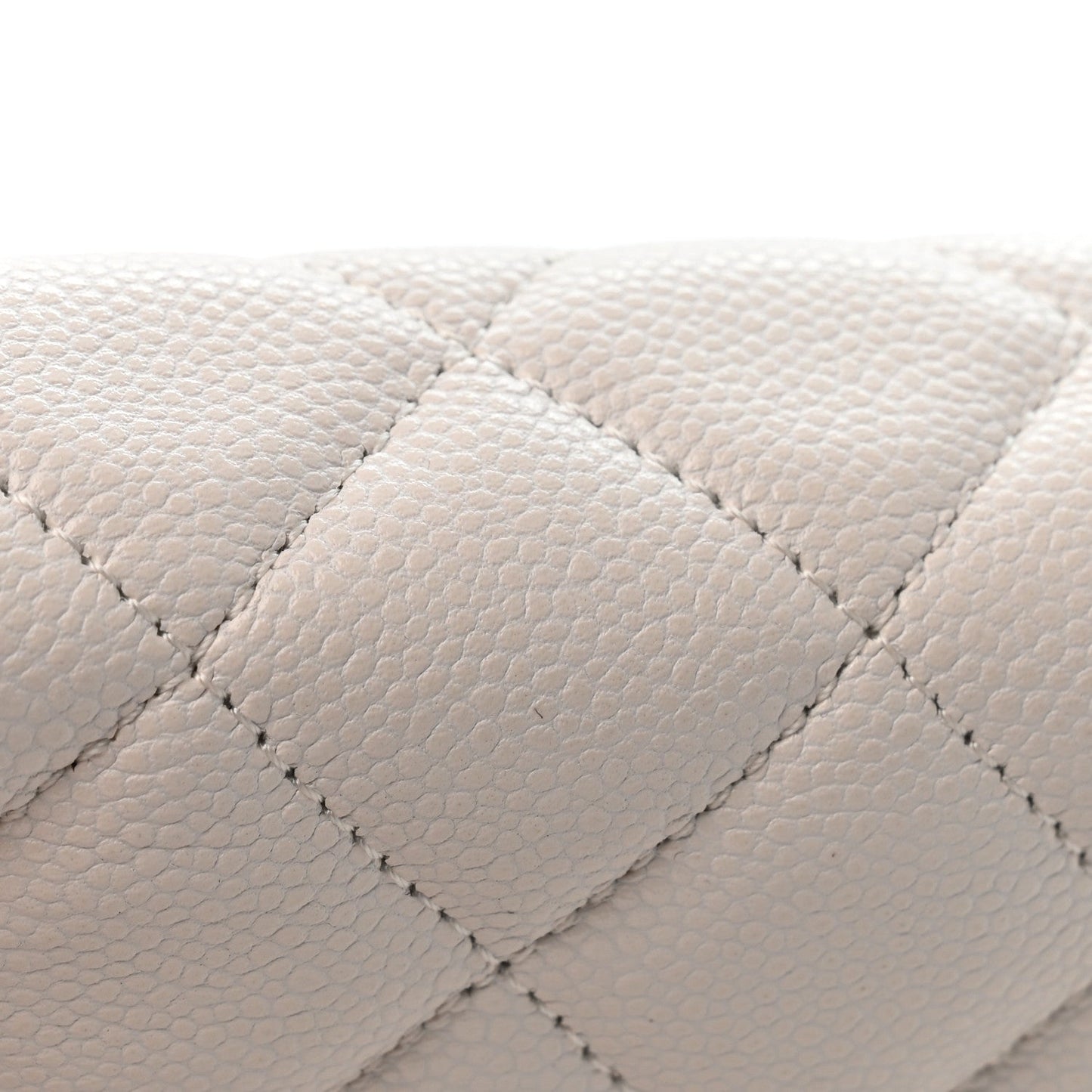 Caviar Quilted CC Turnlock Wallet On Chain WOC White