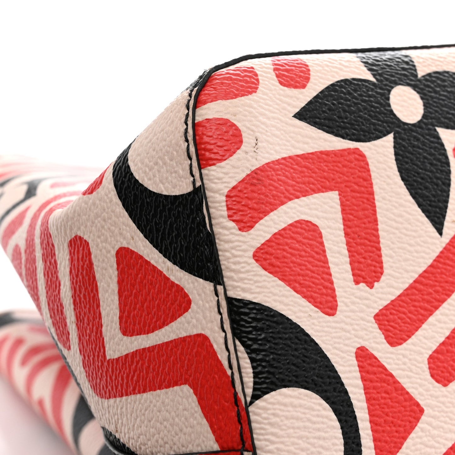 Monogram Giant Crafty NeoNoe MM Creme Rouge Black