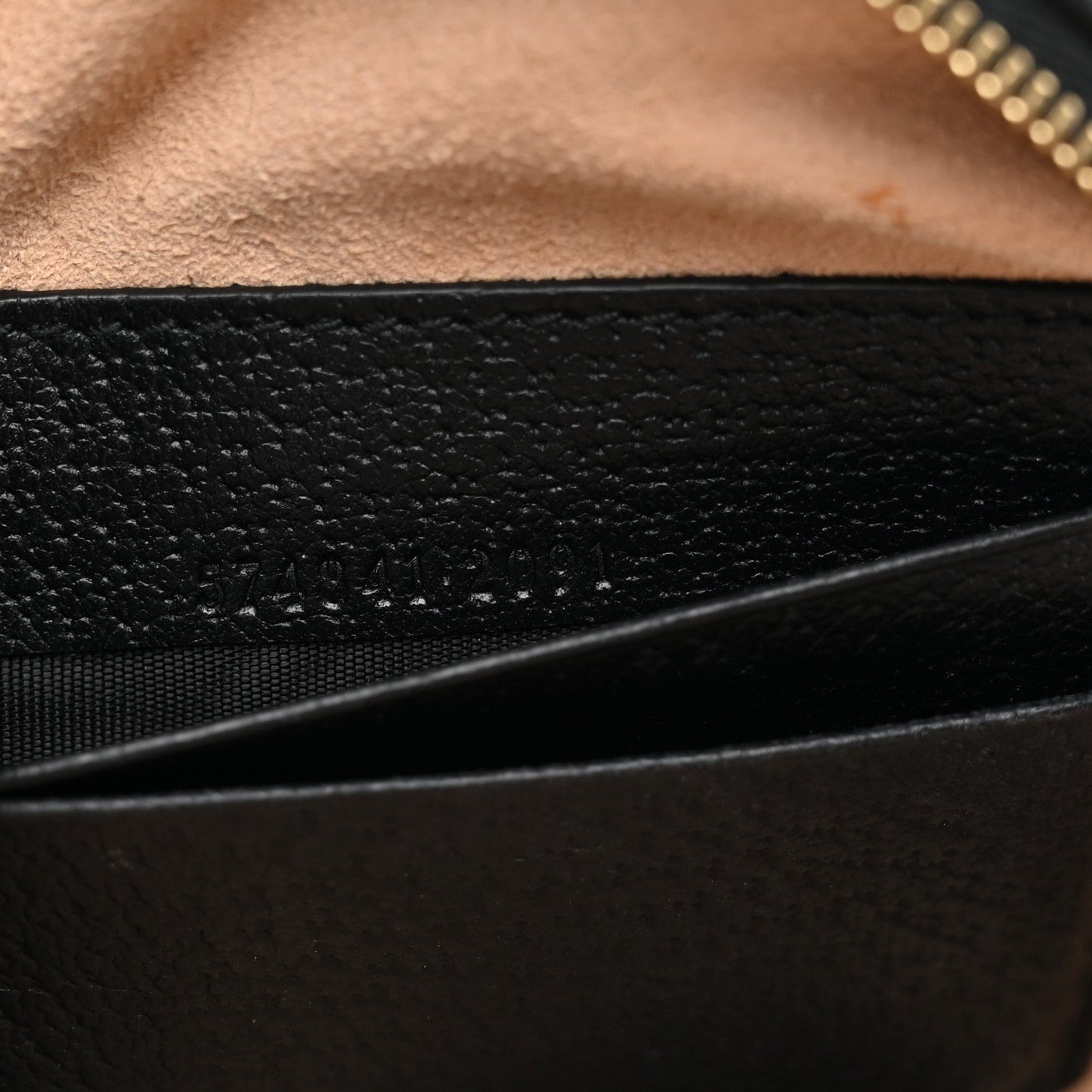 Textured Calfskin Web Ophidia Round Wrist Wallet Black