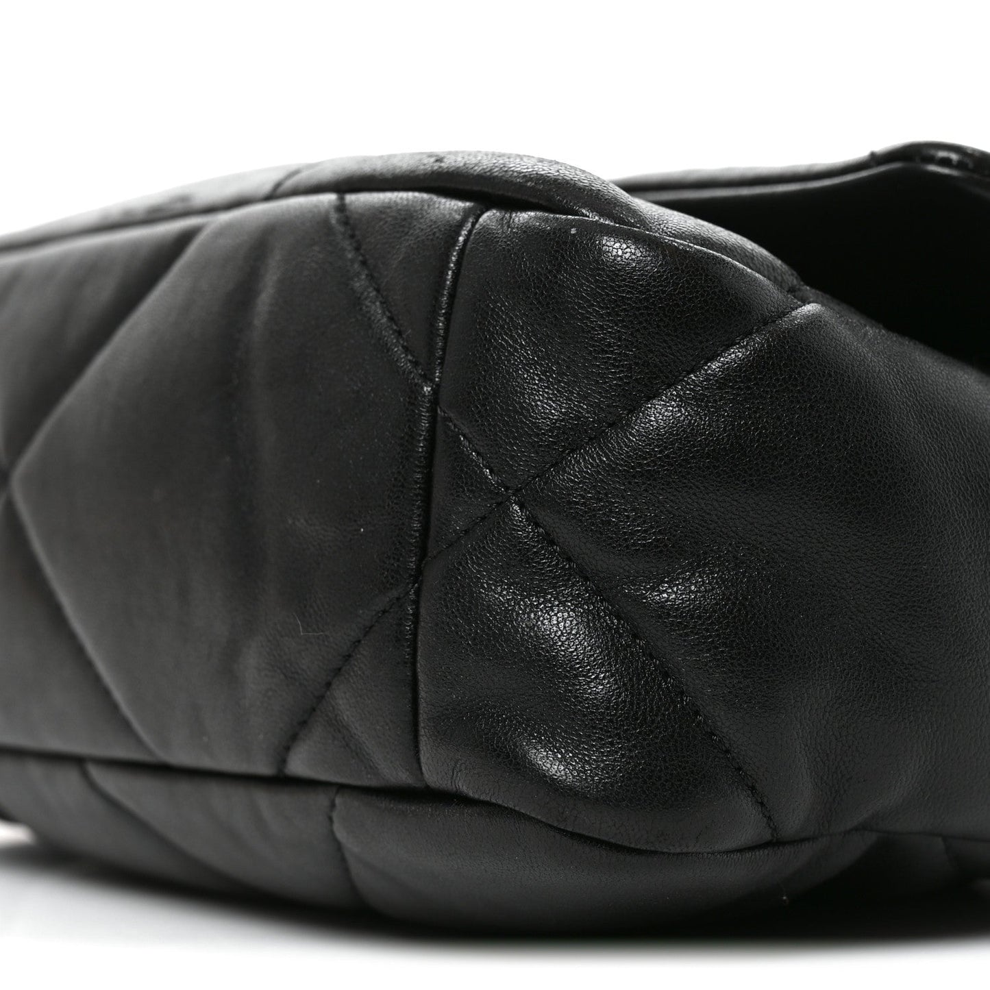 Lambskin Quilted Medium Chanel 19 Flap Black
