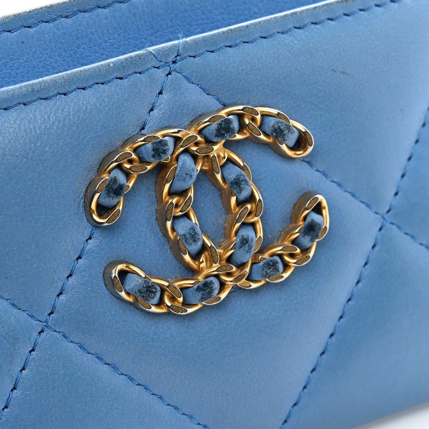 Lambskin Quilted Chanel 19 Card Holder Light Blue