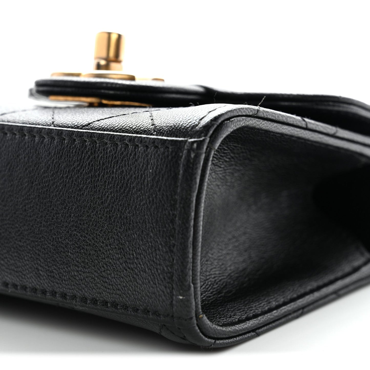 Lambskin Quilted Chic Pearls Flap Black