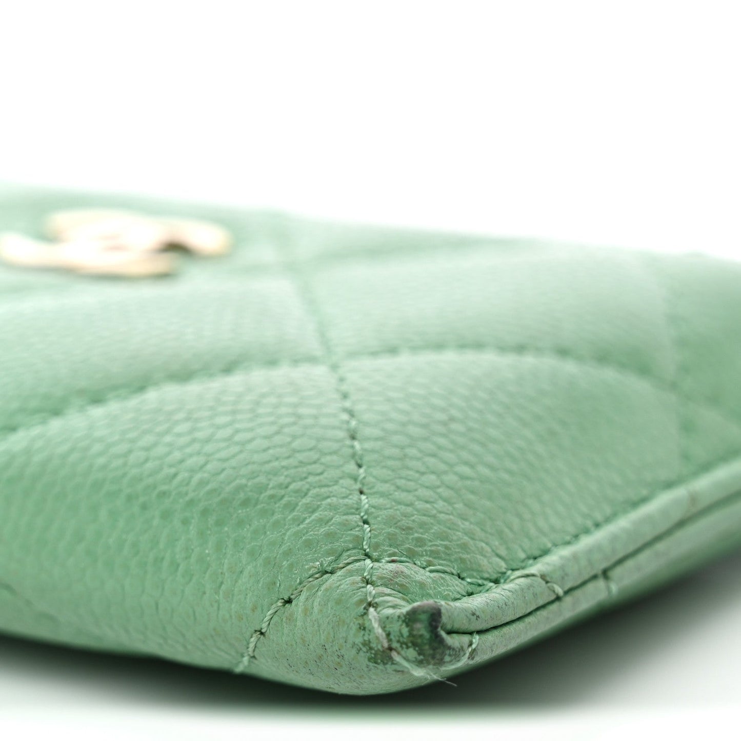 Caviar Quilted Card Holder Green