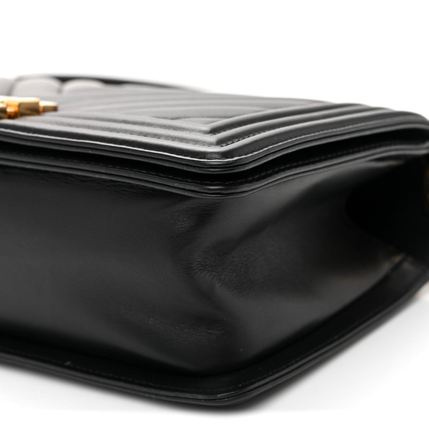 Lambskin Chevron Quilted Medium Boy Flap Black