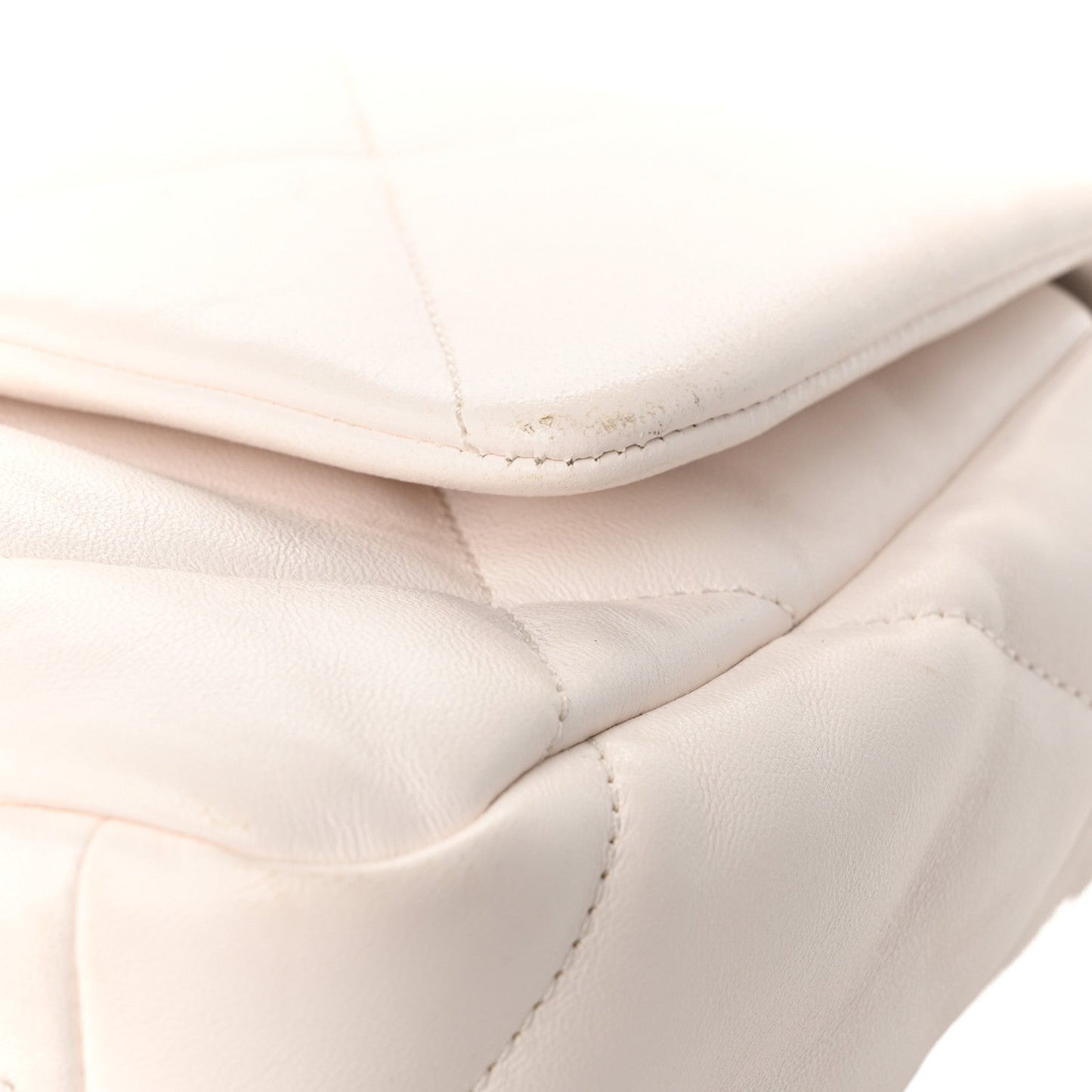 Lambskin Quilted Medium Chanel 19 Flap White
