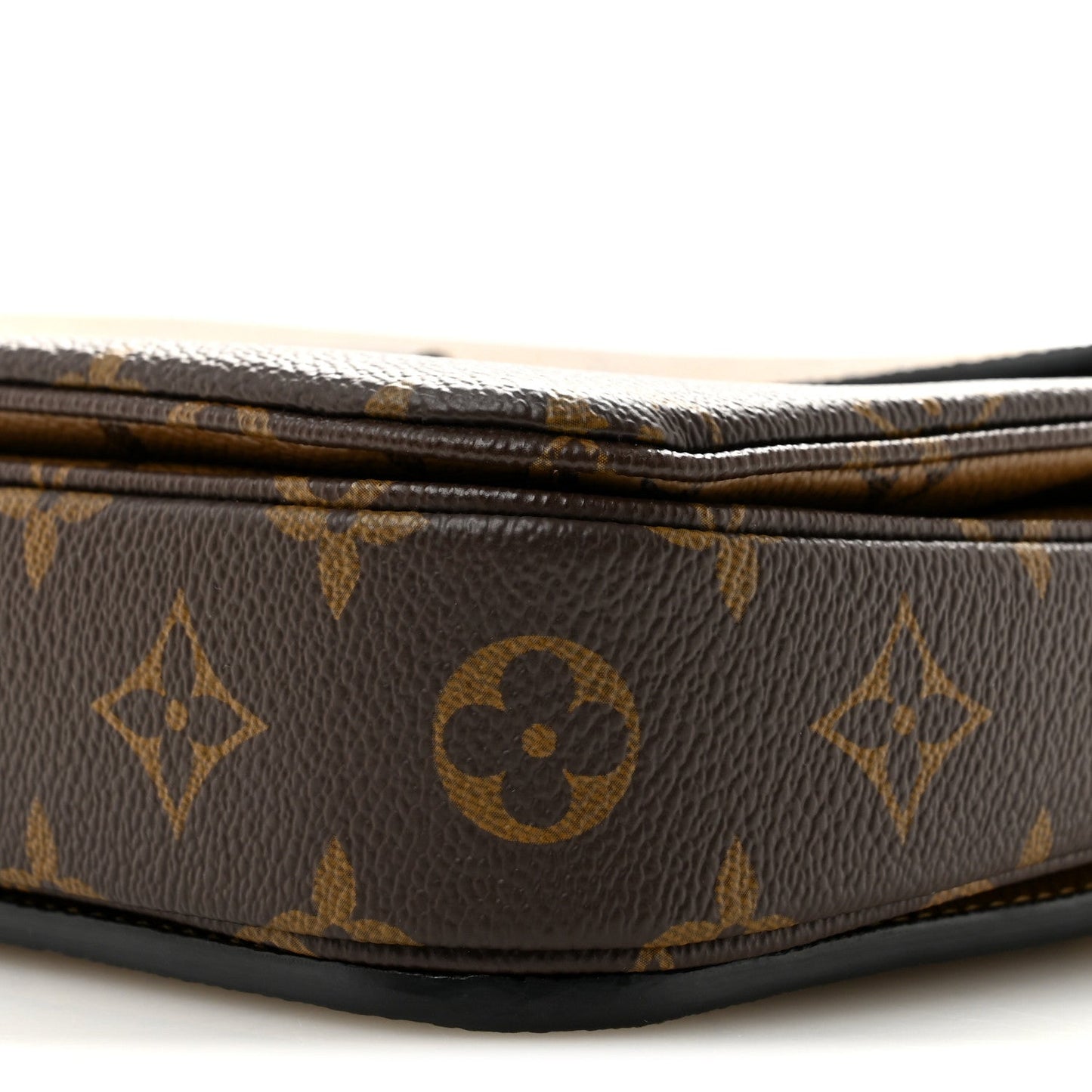Reverse Monogram Pochette Metis