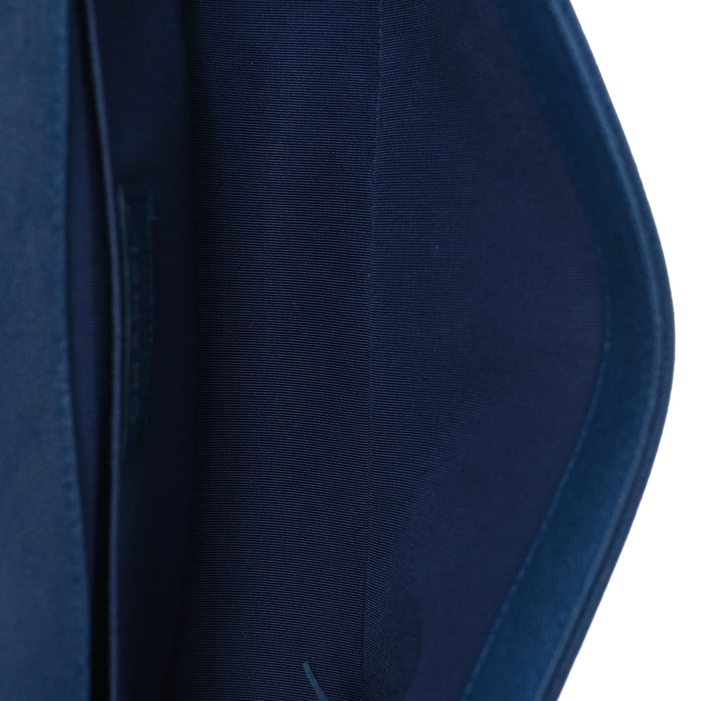 Iridescent Caviar Quilted Medium Boy Flap Blue