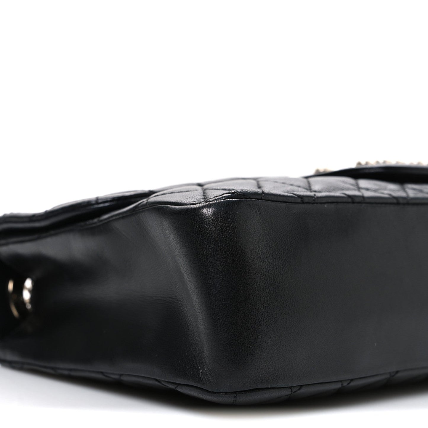 Lambskin Medium Westminster Pearl Flap Black