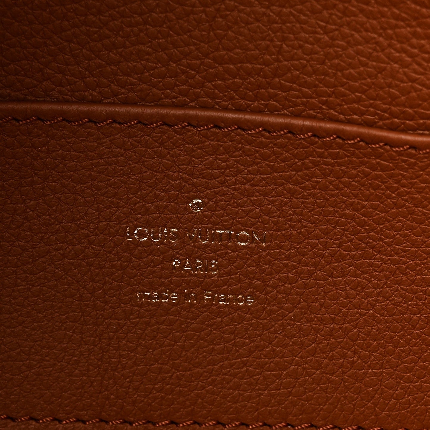 Smooth Grained Calfskin Capucines GM  Souple Cognac