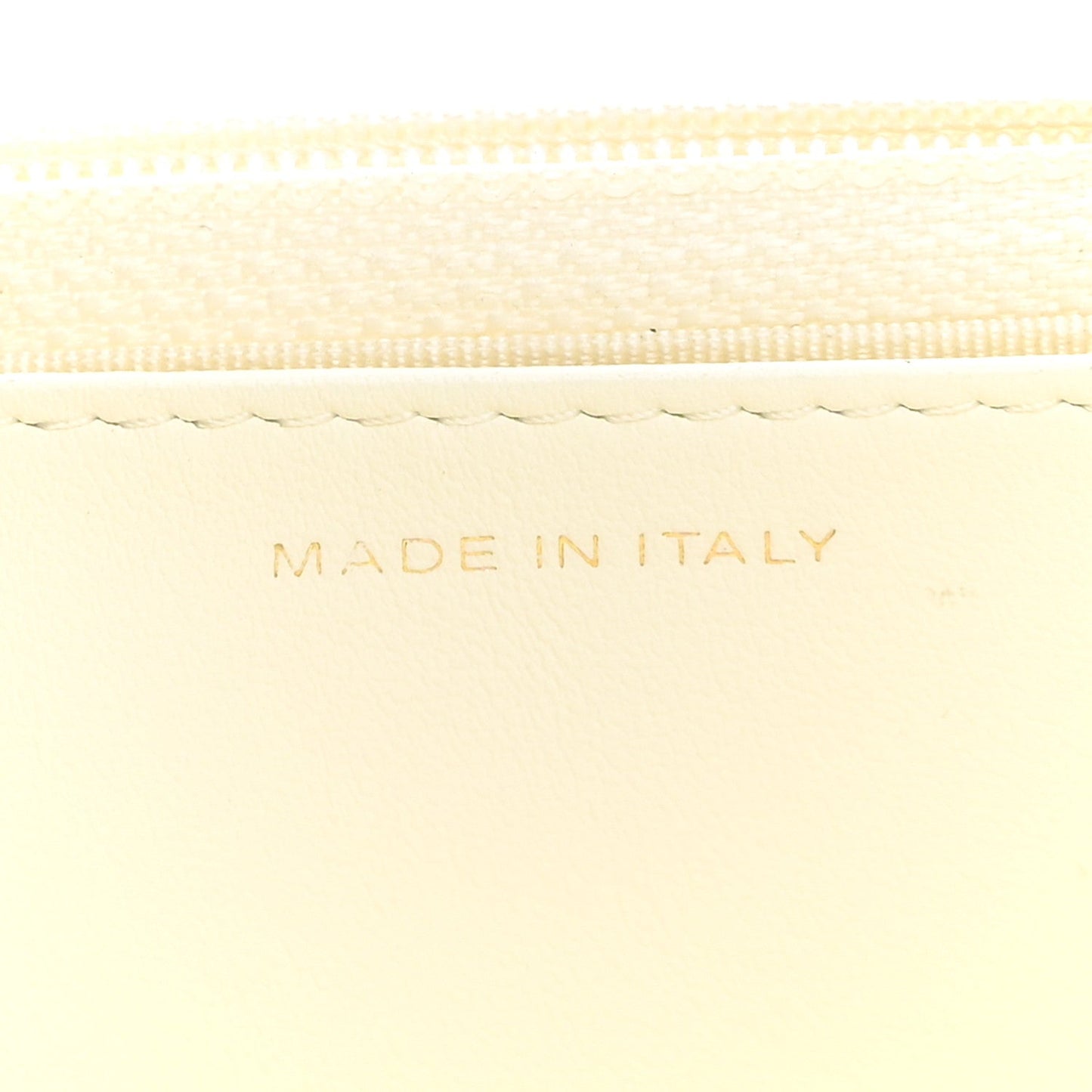 Caviar Quilted Wallet on Chain WOC White