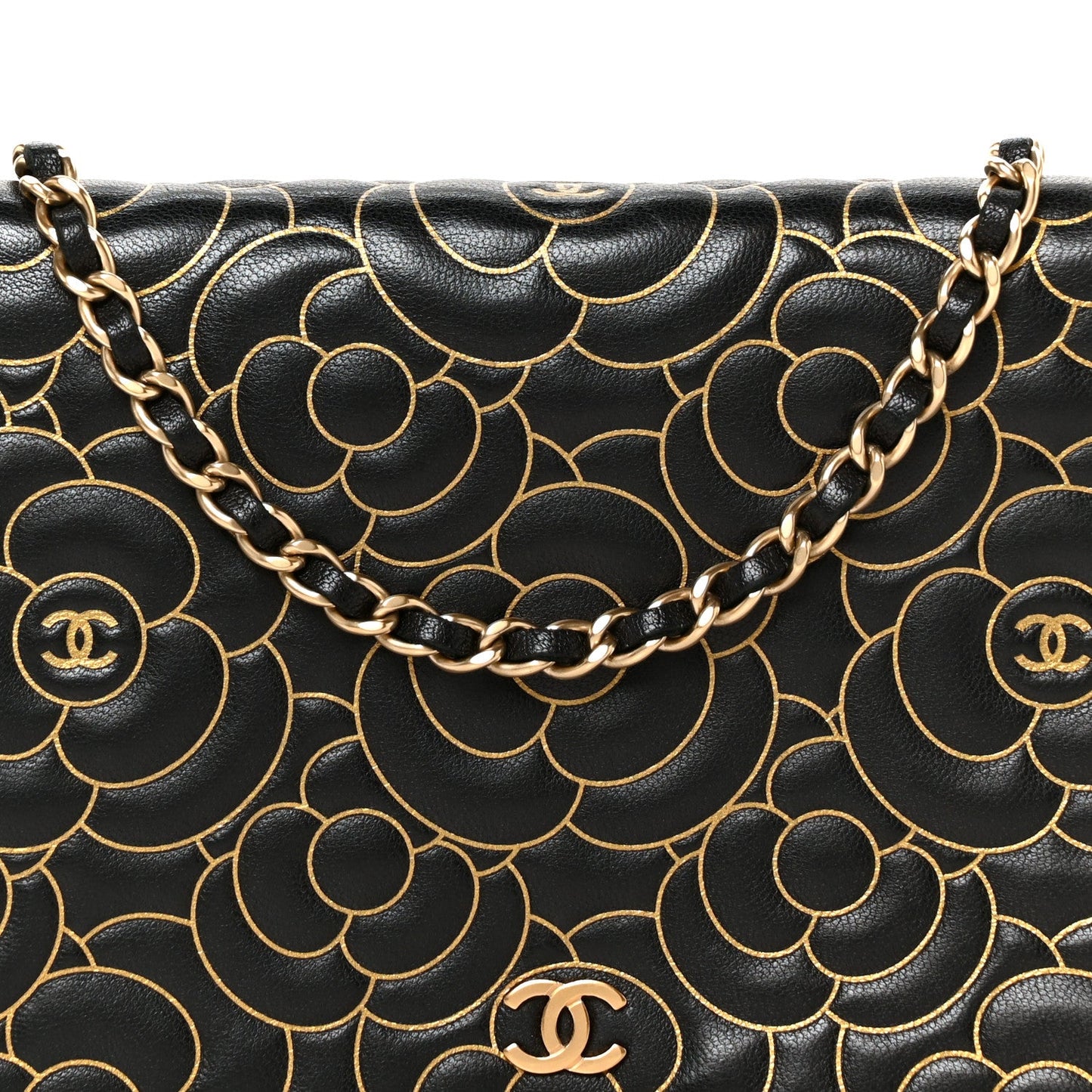 Lambskin Camellia Embossed Wallet On Chain WOC Black Gold