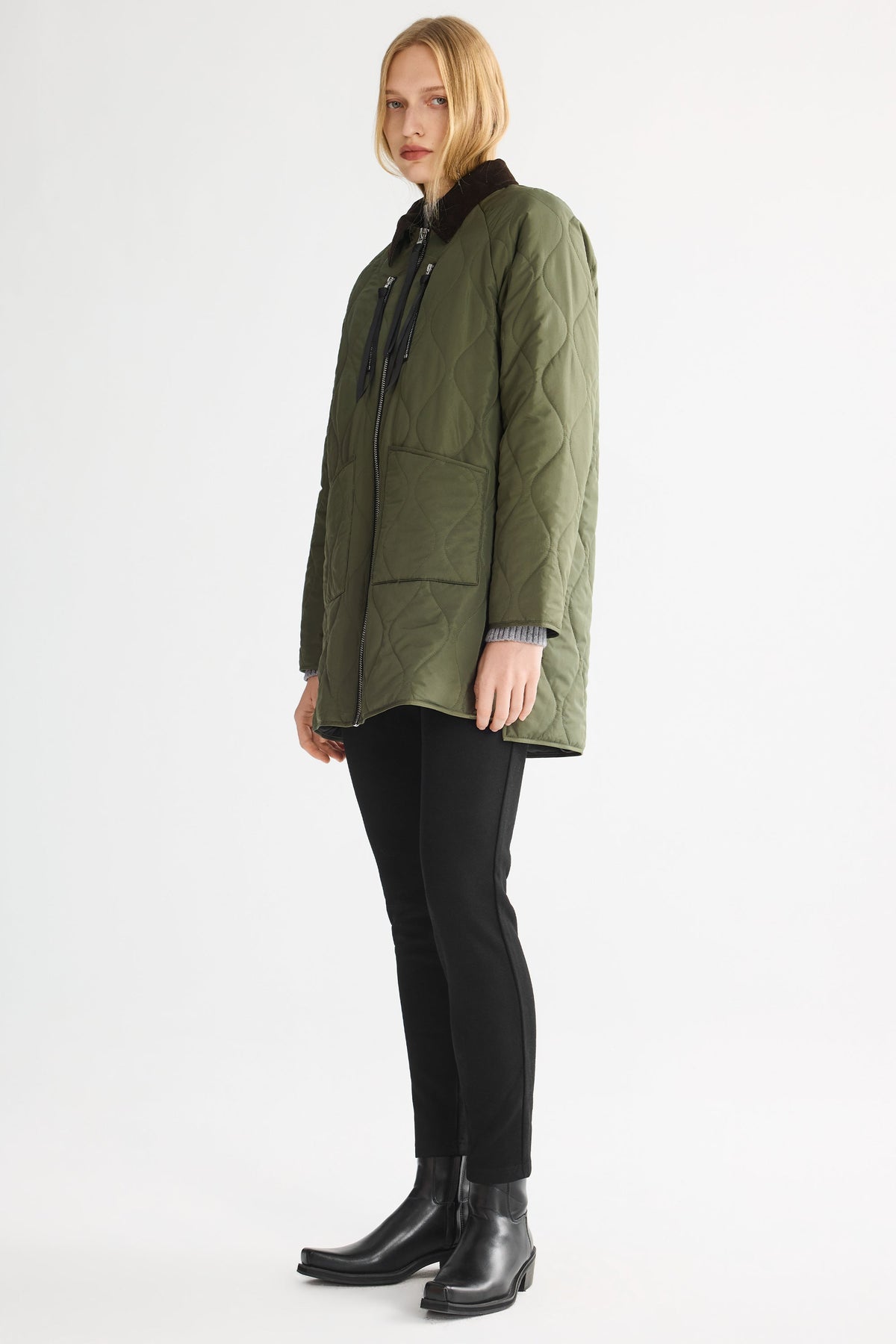 092 Universe® Lightweight Jacket with Corduroy Collar