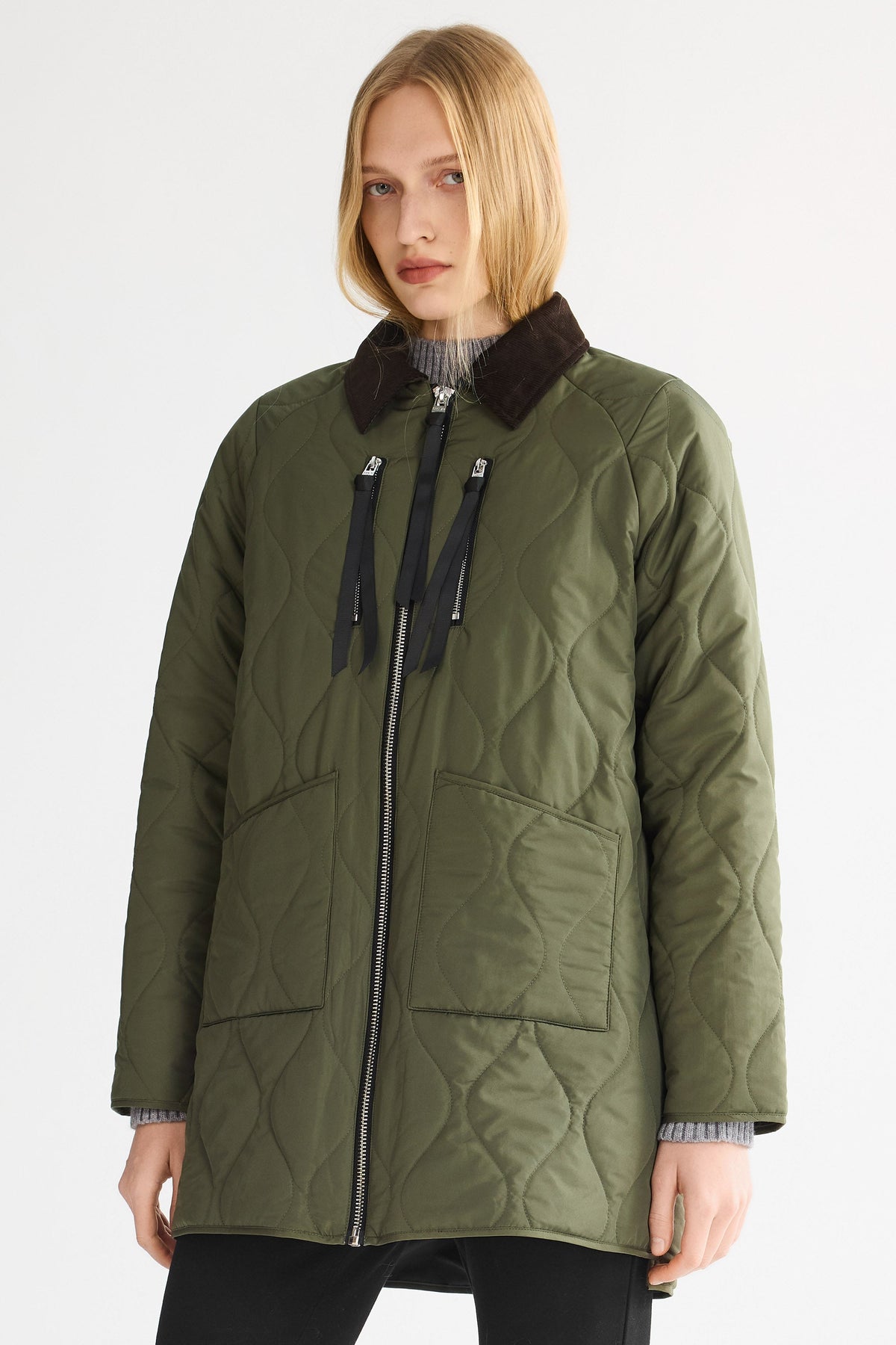 092 Universe® Lightweight Jacket with Corduroy Collar