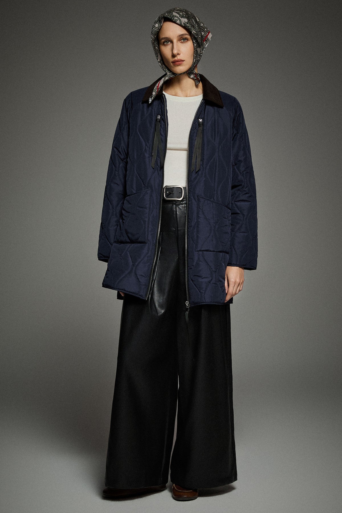 092 Universe® Lightweight Jacket with Corduroy Collar