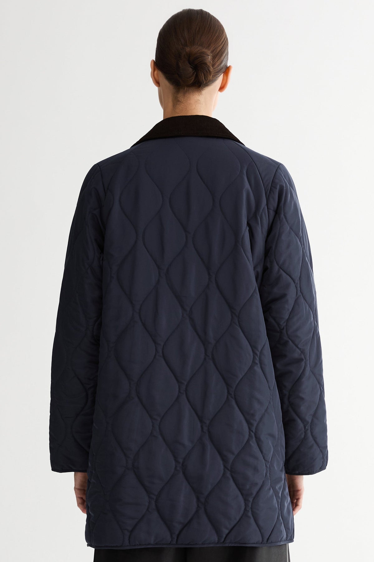 092 Universe® Lightweight Jacket with Corduroy Collar