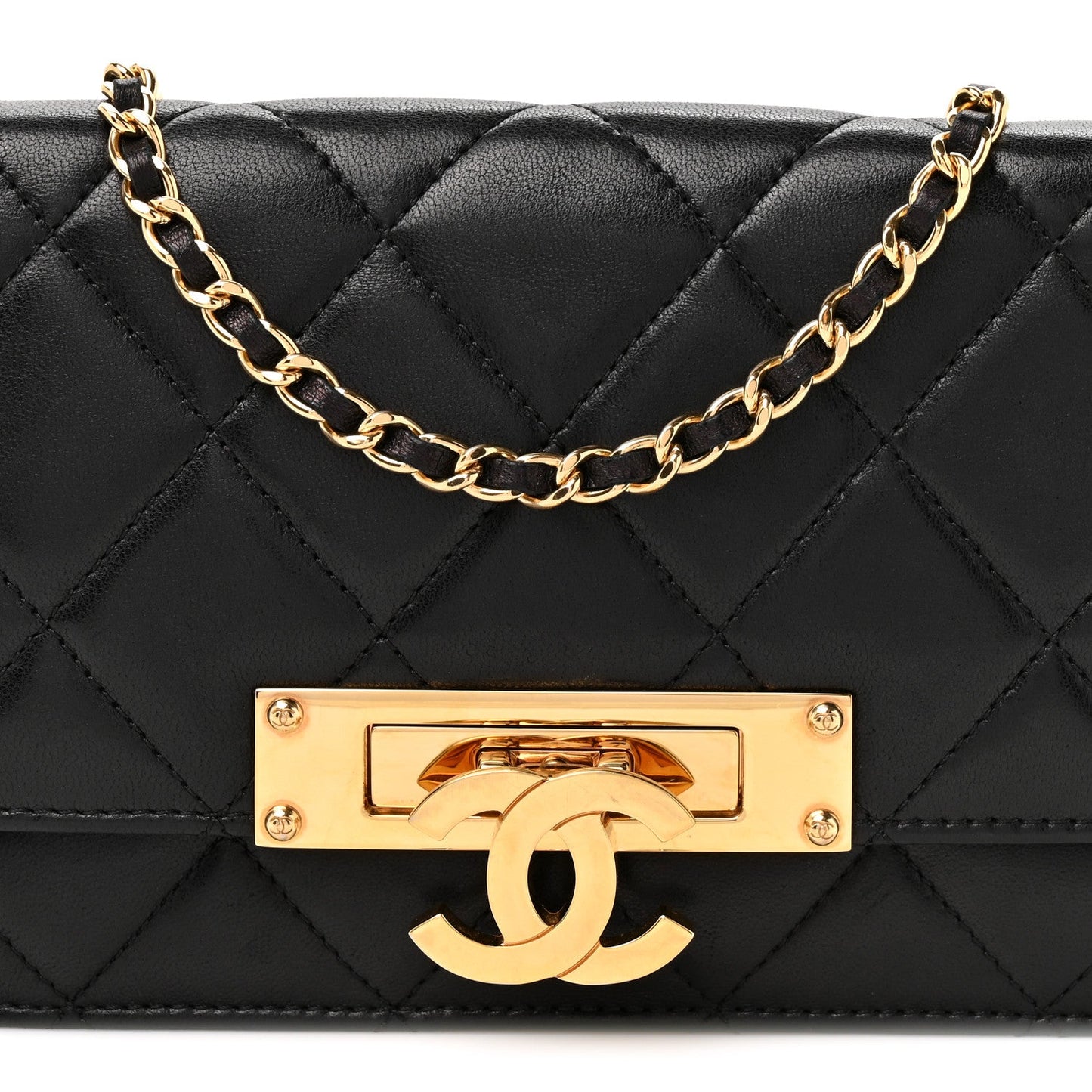Lambskin Quilted Golden Class Wallet on Chain WOC Black