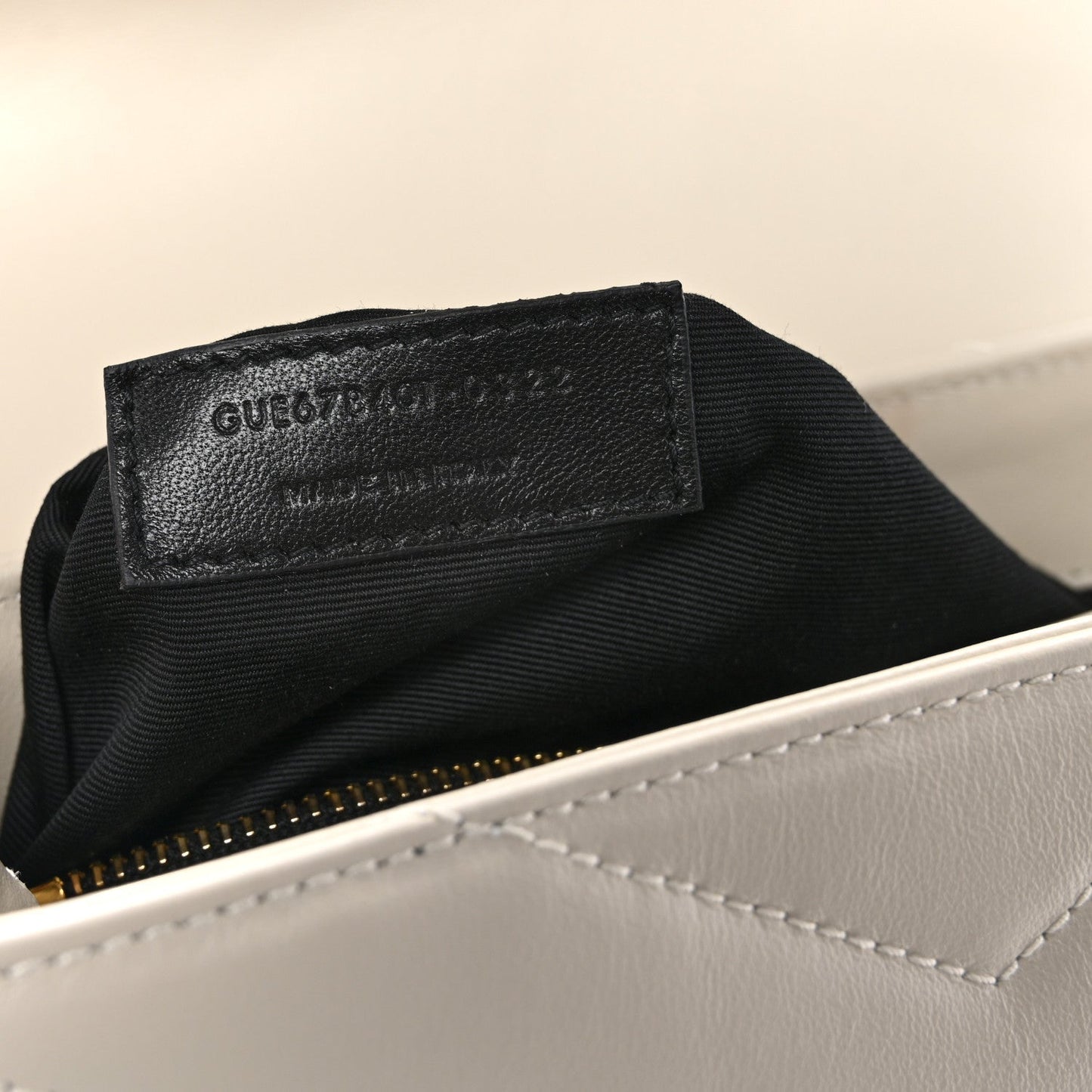 Calfskin Y Quilted Monogram Toy Loulou Crossbody Bag Blanc Vintage