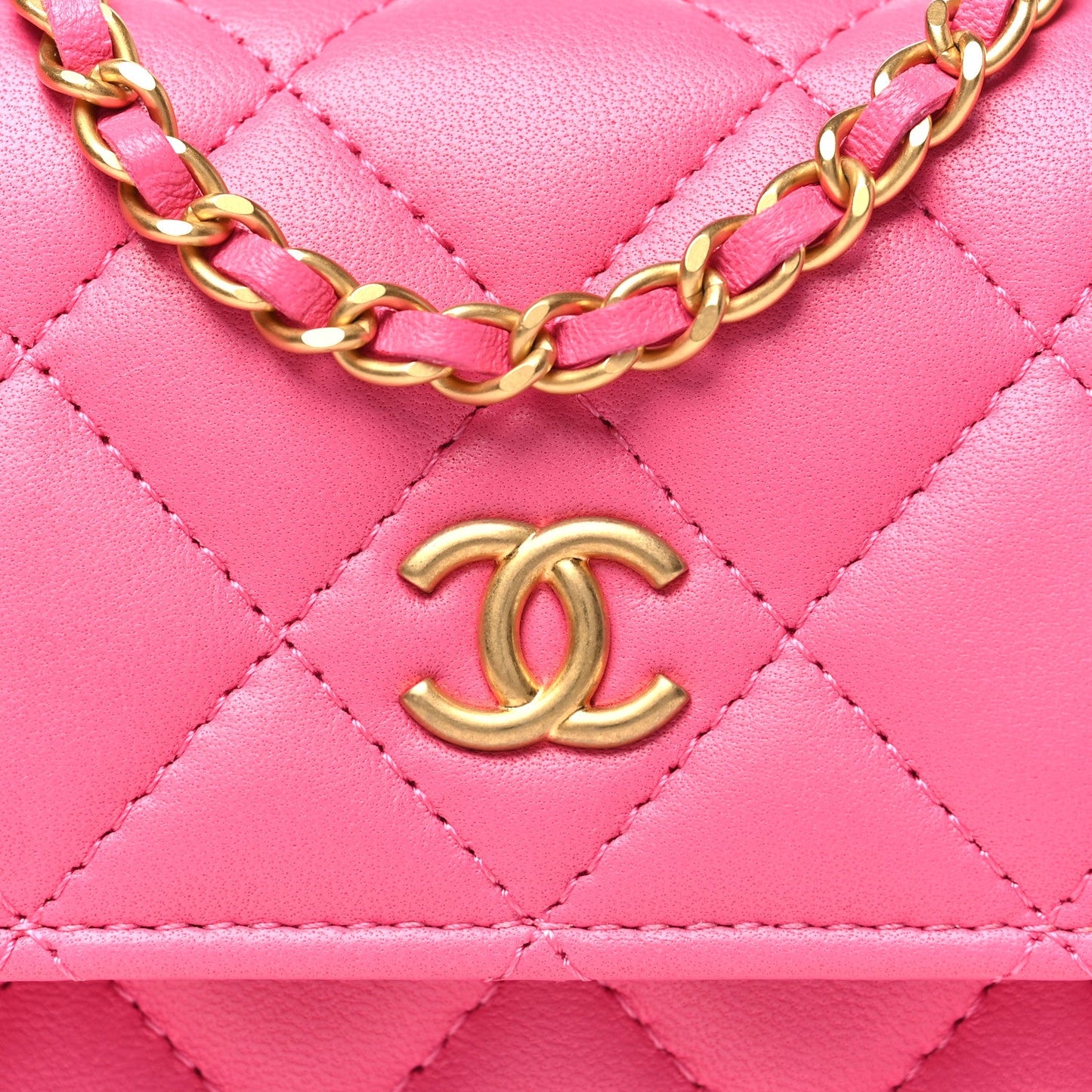 Lambskin Enamel Quilted Coco Hearts Clutch With Chain Pink