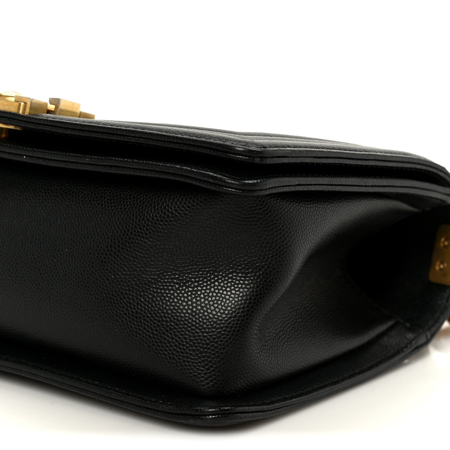 Caviar Quilted Medium Boy Flap Black