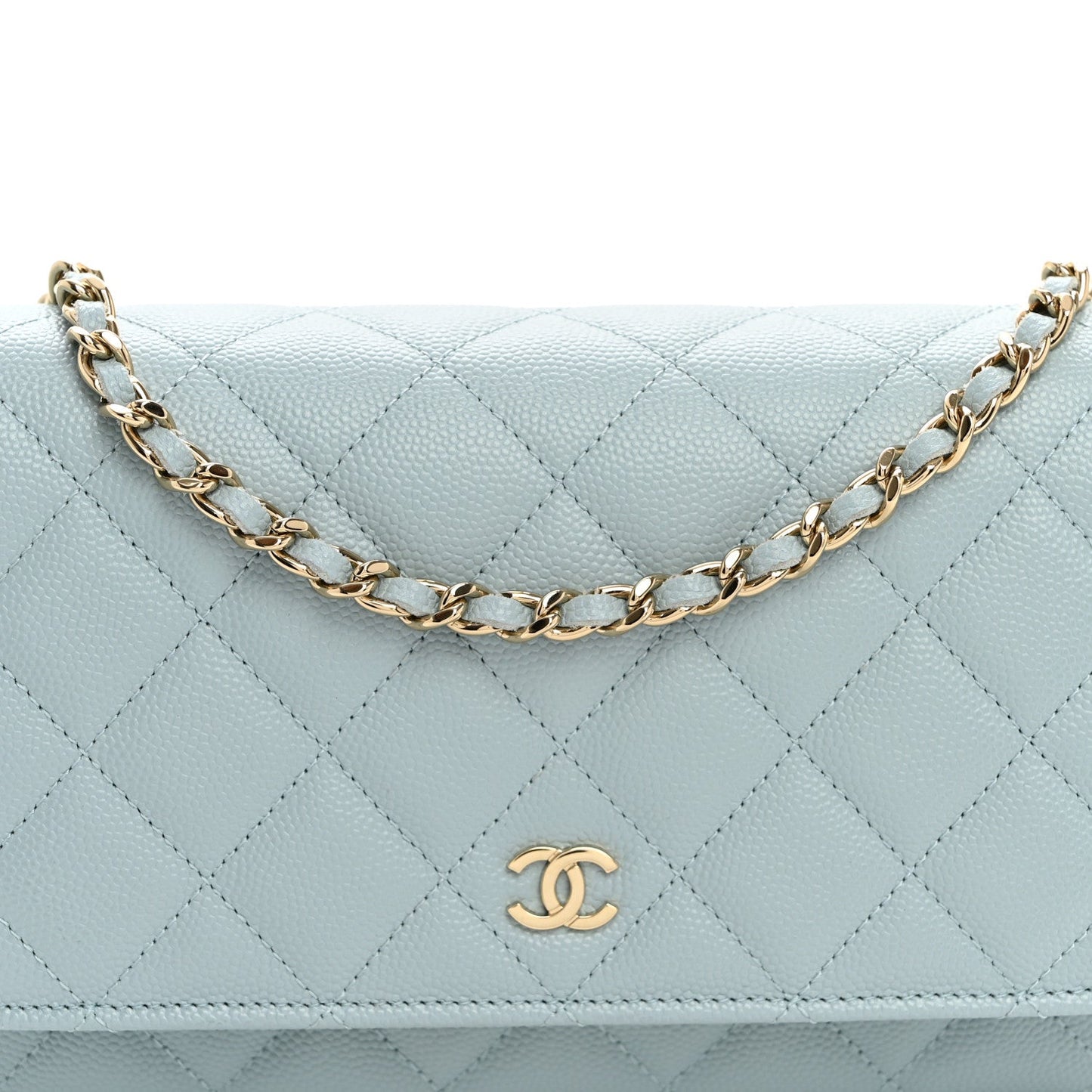 Caviar Quilted Wallet on Chain WOC Light Blue