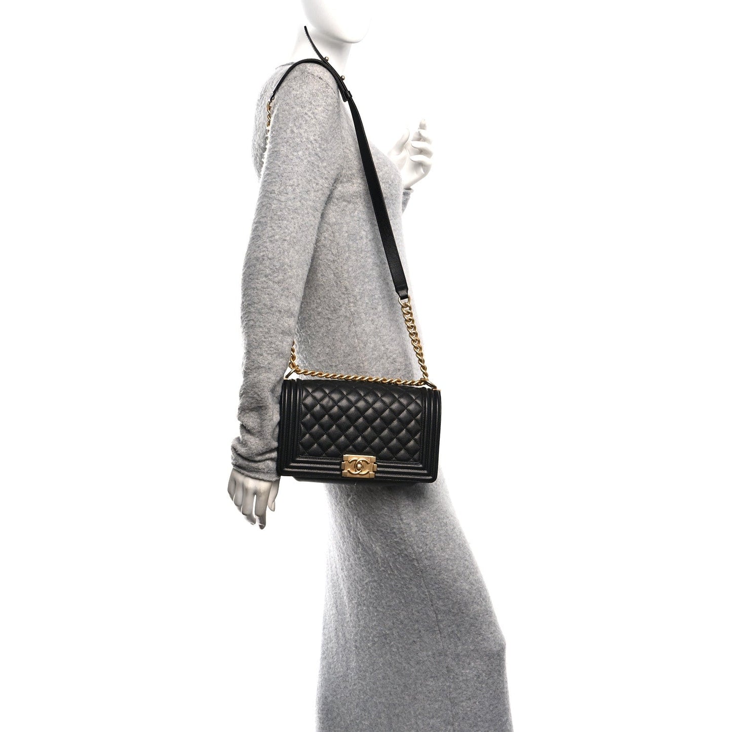 Caviar Quilted Medium Boy Flap Black