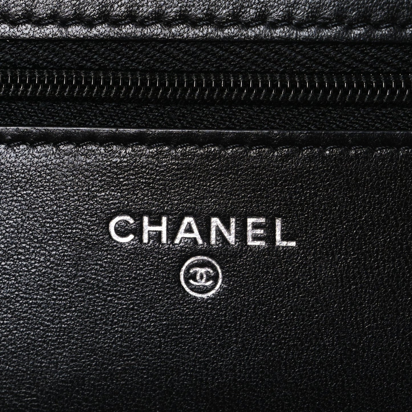 Lambskin Quilted Wallet On Chain WOC Black