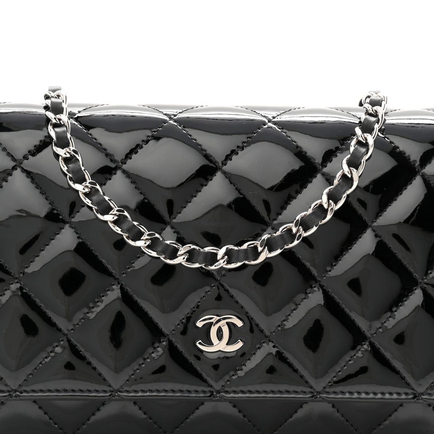 Patent Quilted Wallet On Chain WOC Black