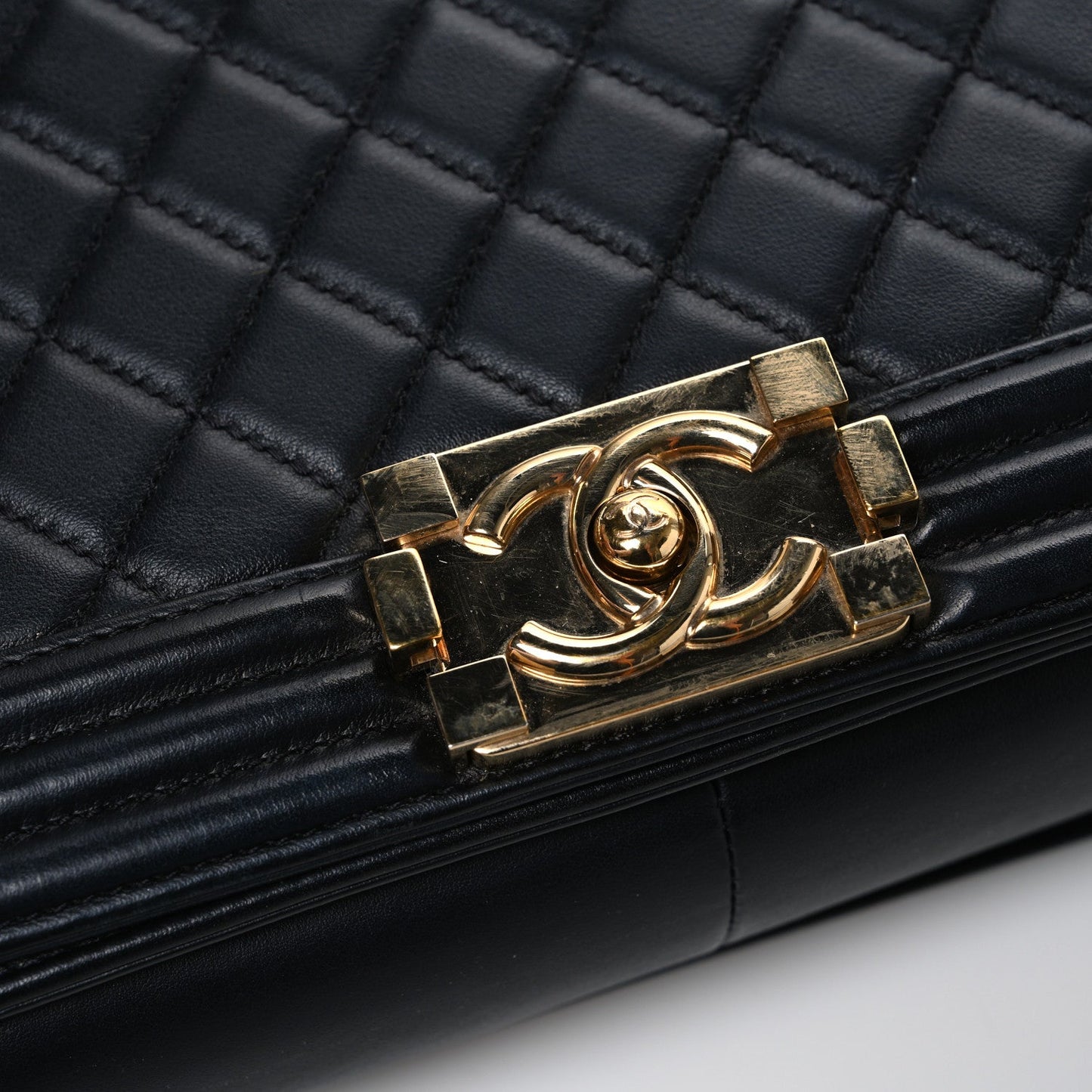Lambskin Quilted Medium Boy Flap Black