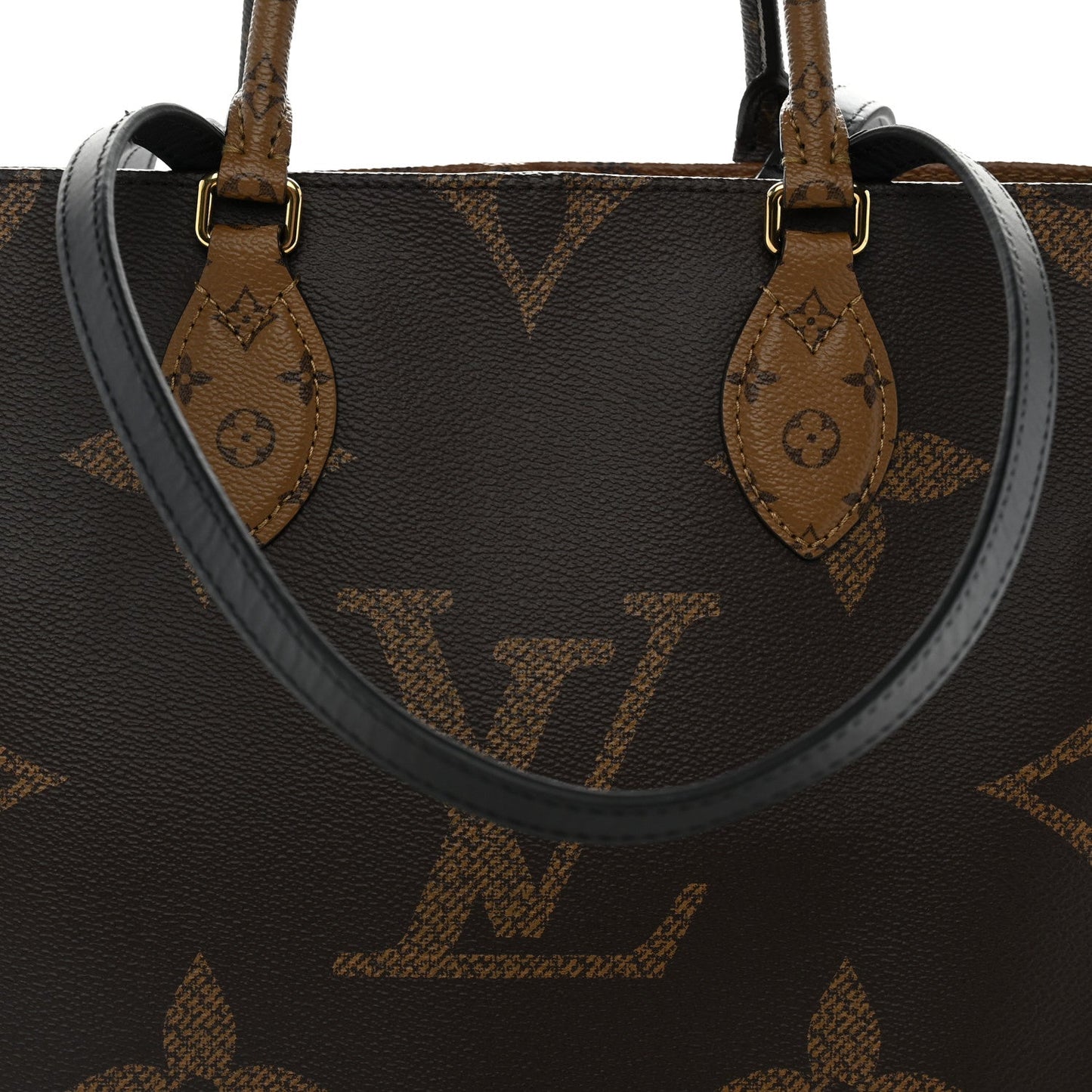 Reverse Monogram Giant Onthego MM