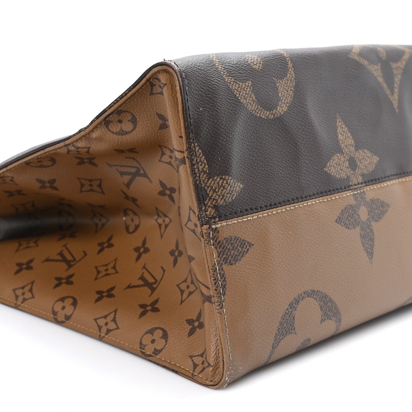 Reverse Monogram Giant Onthego GM