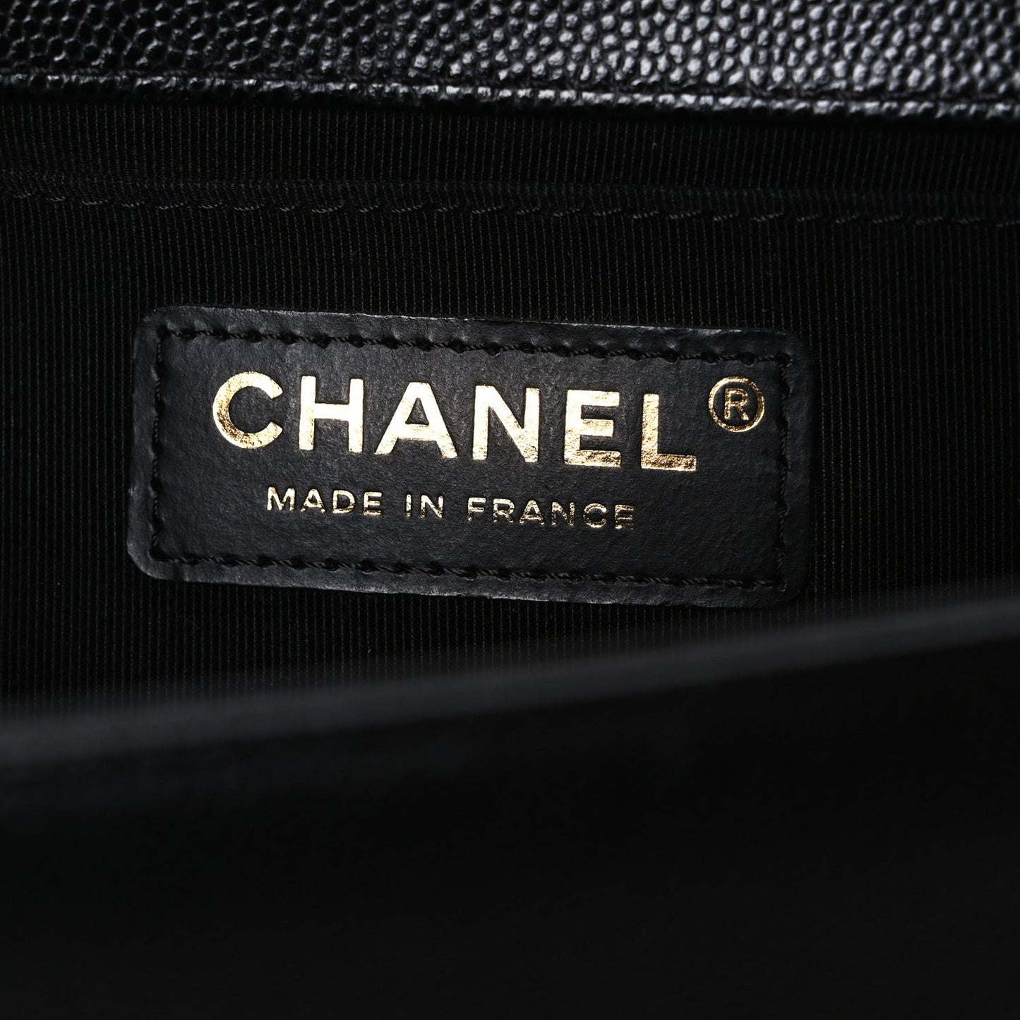Caviar Quilted Medium Boy Flap Black